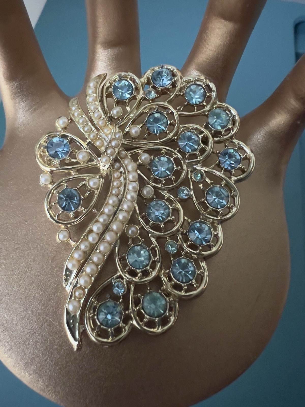 Vintage Aqua Rhinestone & Faux Pearl Jewelry Set – 3 Pieces – Gold Tone