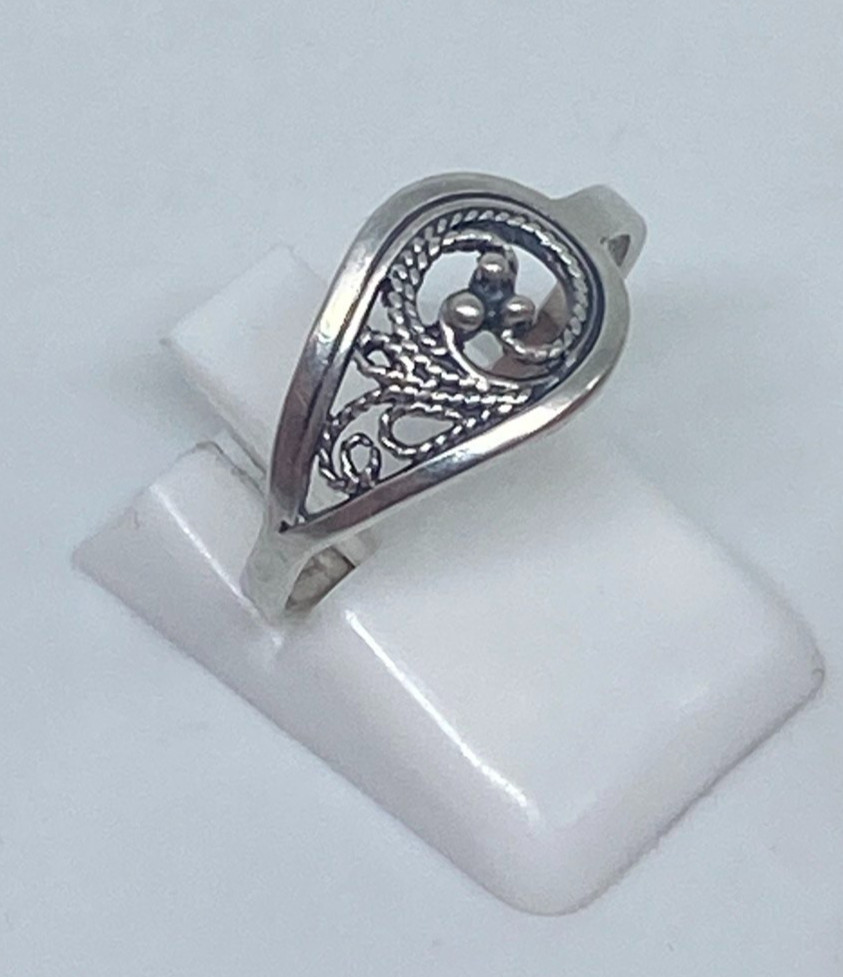 Vintage rings made of 925 silver, Size 7.5 . Weight 1.53 g.Jewelry from Ukraine