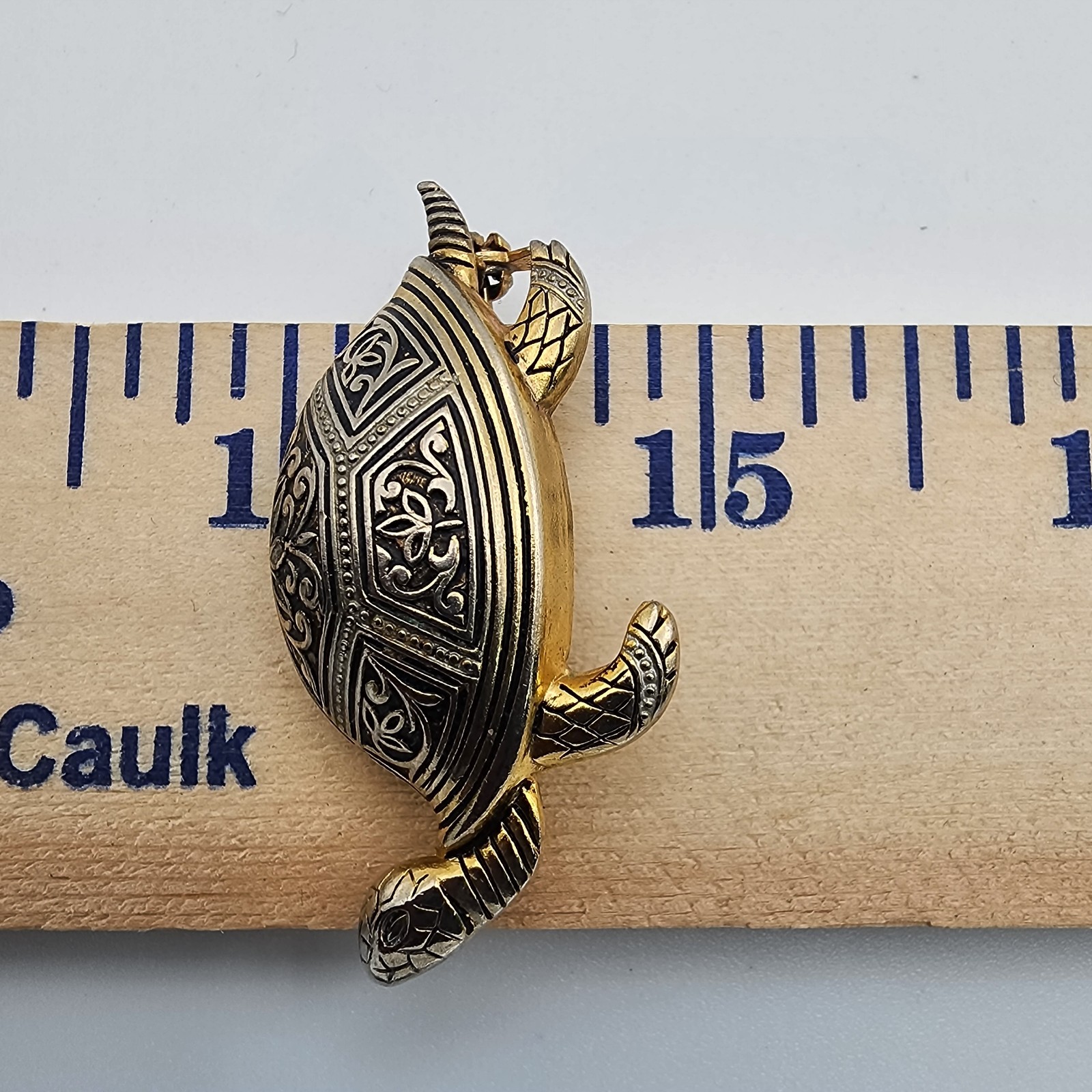 VTG Toledo Damascene Turtle Brooch Pin Gold Tone Spain Toledoware Animal GUC