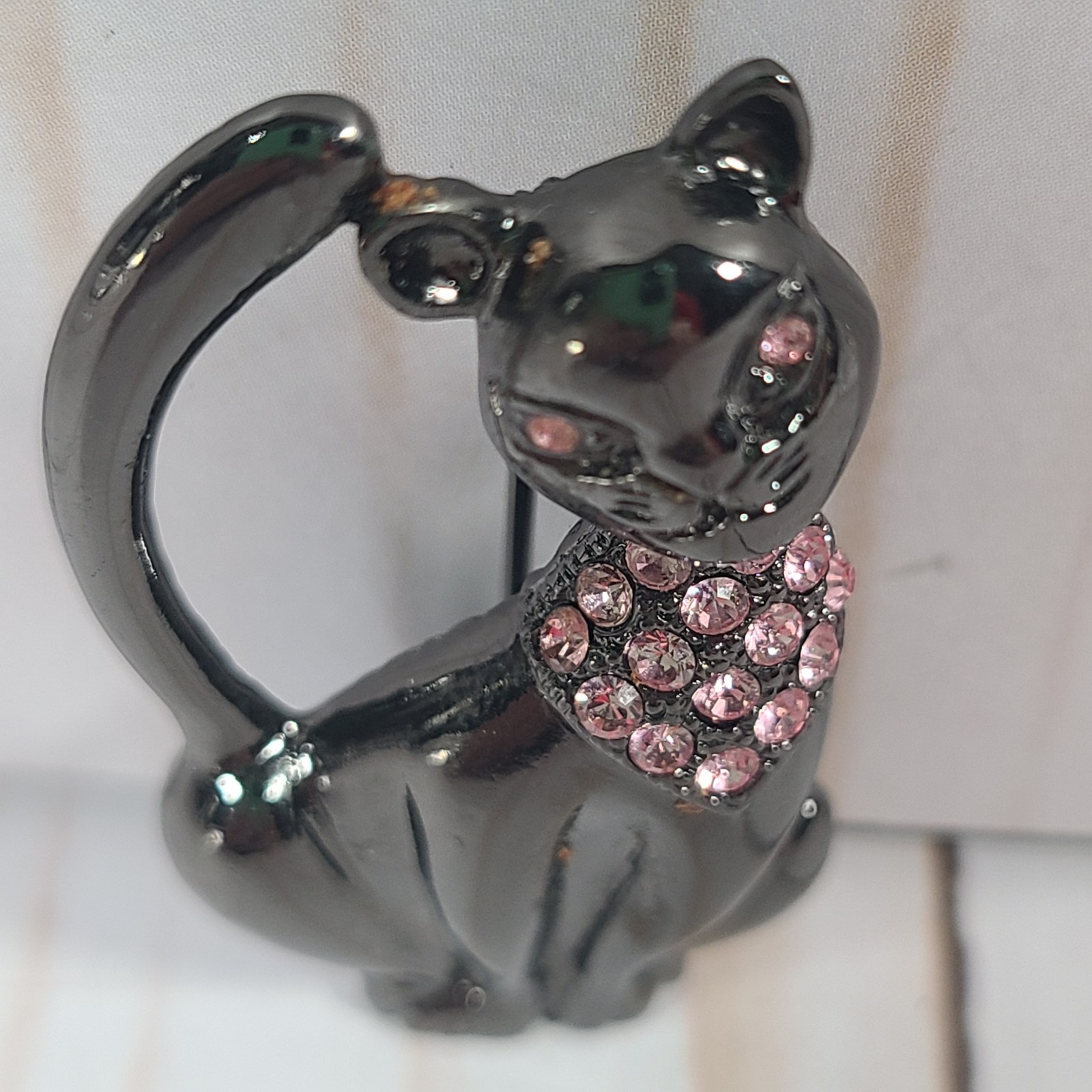Vintage Black Cat Pin /Brooch Gunmetal-Tone W/Pink Rhinestones 1928 Jewelry Co