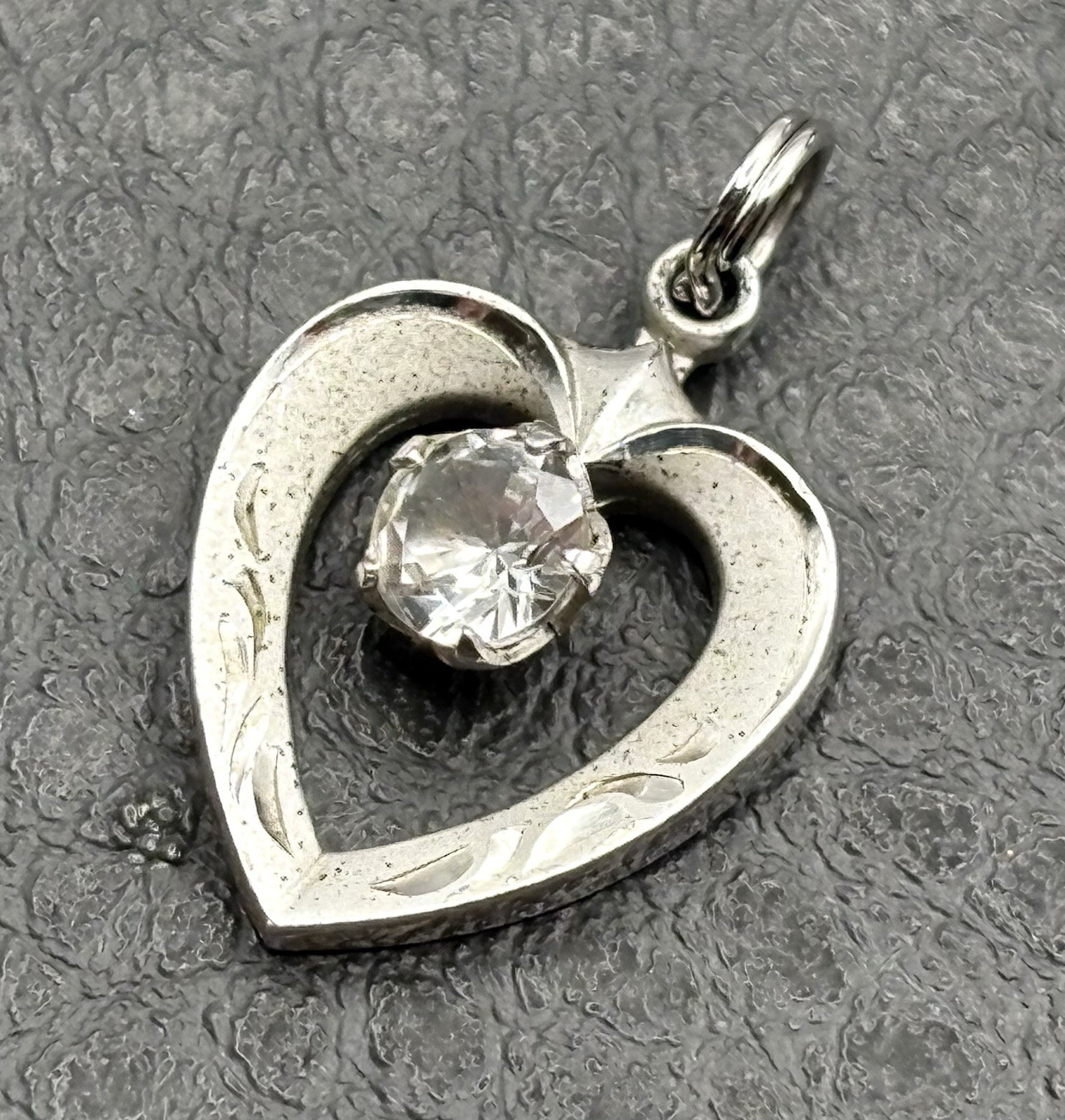 Vintage 925 Sterling Silver Genuine Round-Cut White Topaz Heart Charm Pendant