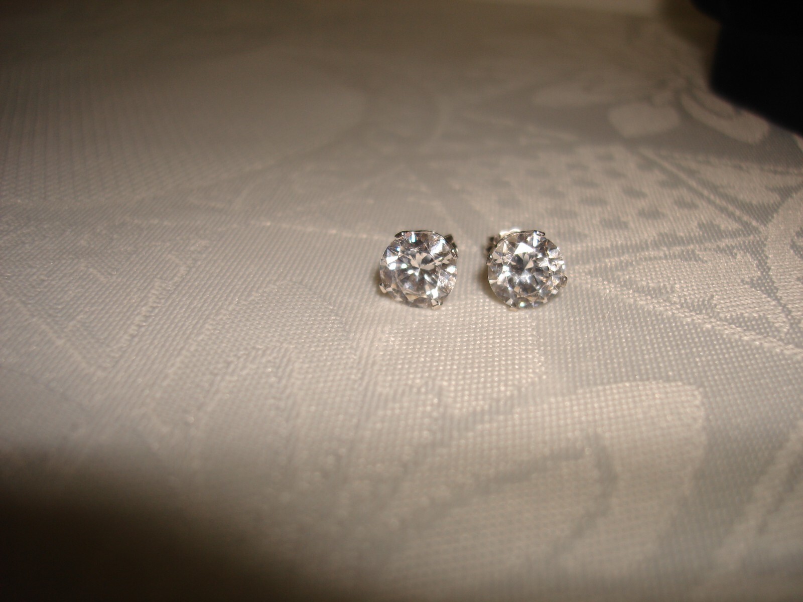 Vintage 14kt Solid White Gold 7.98 mm Diameter Diamonique Stud Pierced Earrings