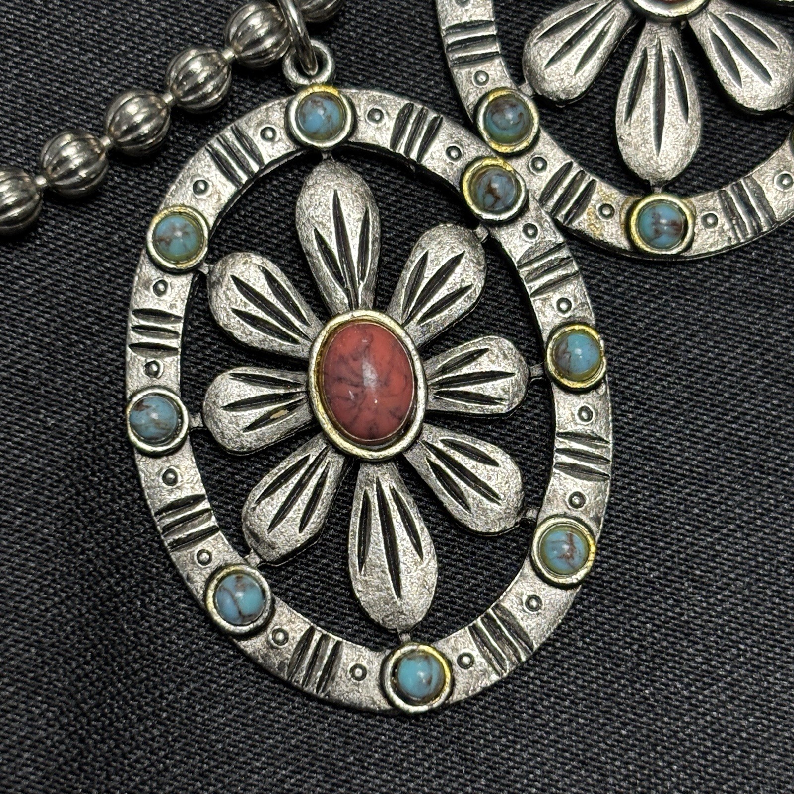 Vintage Necklace Native Southwestern Western Style Daisy Flowers
