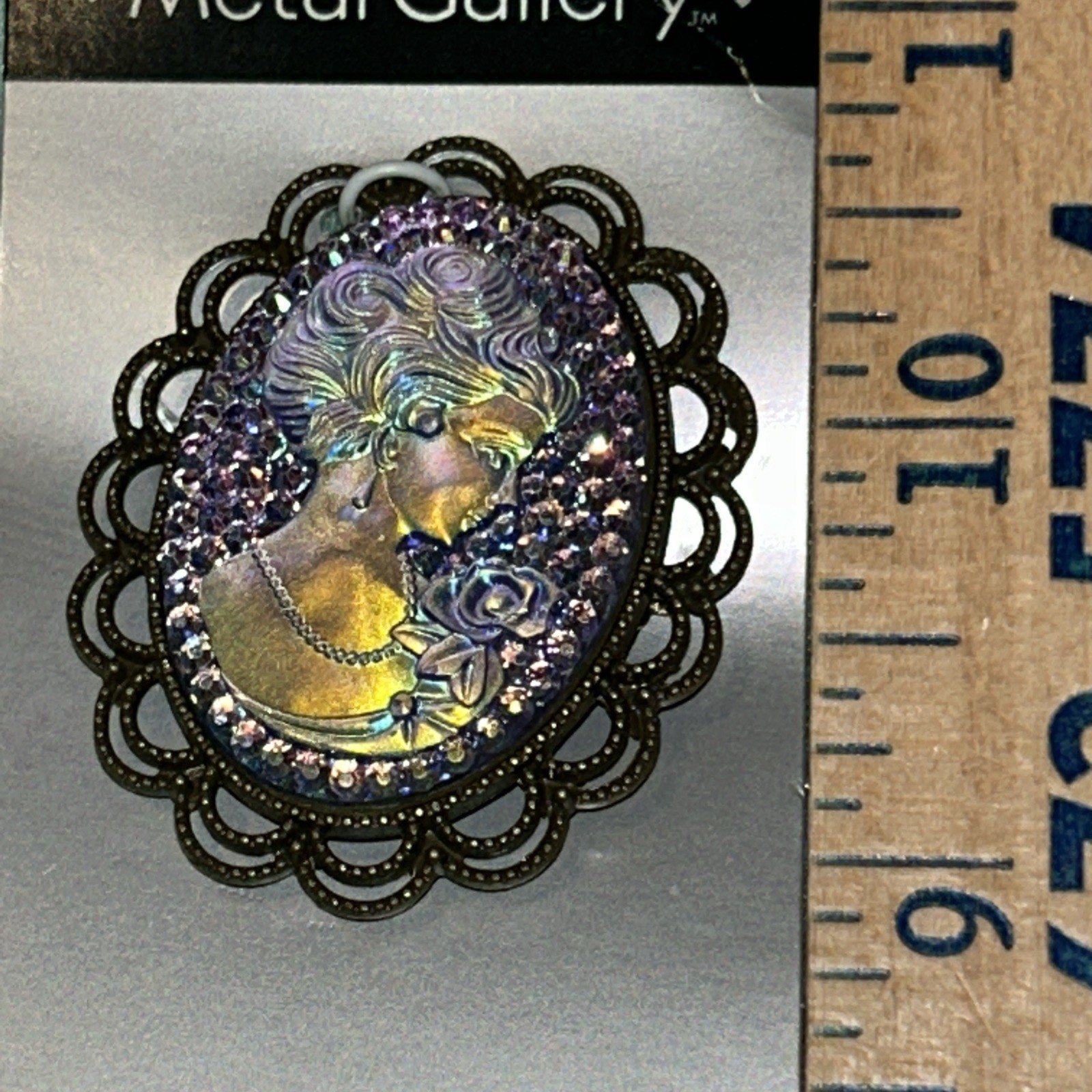 Assorted lot Metal Gallery Pendants Brooch & Silver Gold Chains Jewelry Making