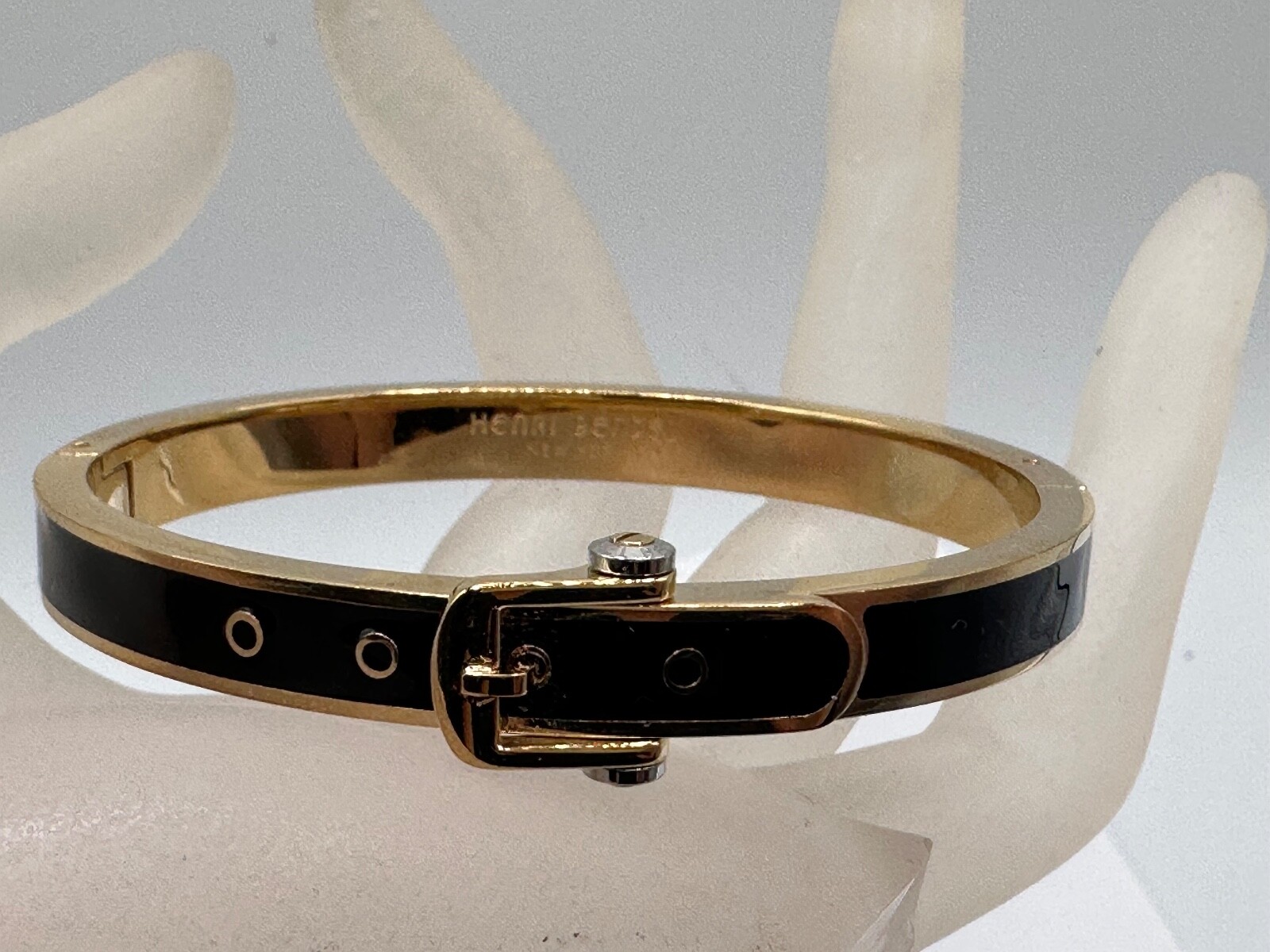 ESTATE GOLD PLATED BLACK ENAMEL BELT BUCKLE HENRI BENDEL NY SIGNED BRACELET