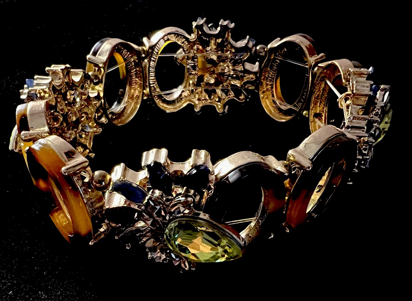 Vintage Oval Tortoise Shell Peridot Green Crystal & Blue Stretch Band Bracelet