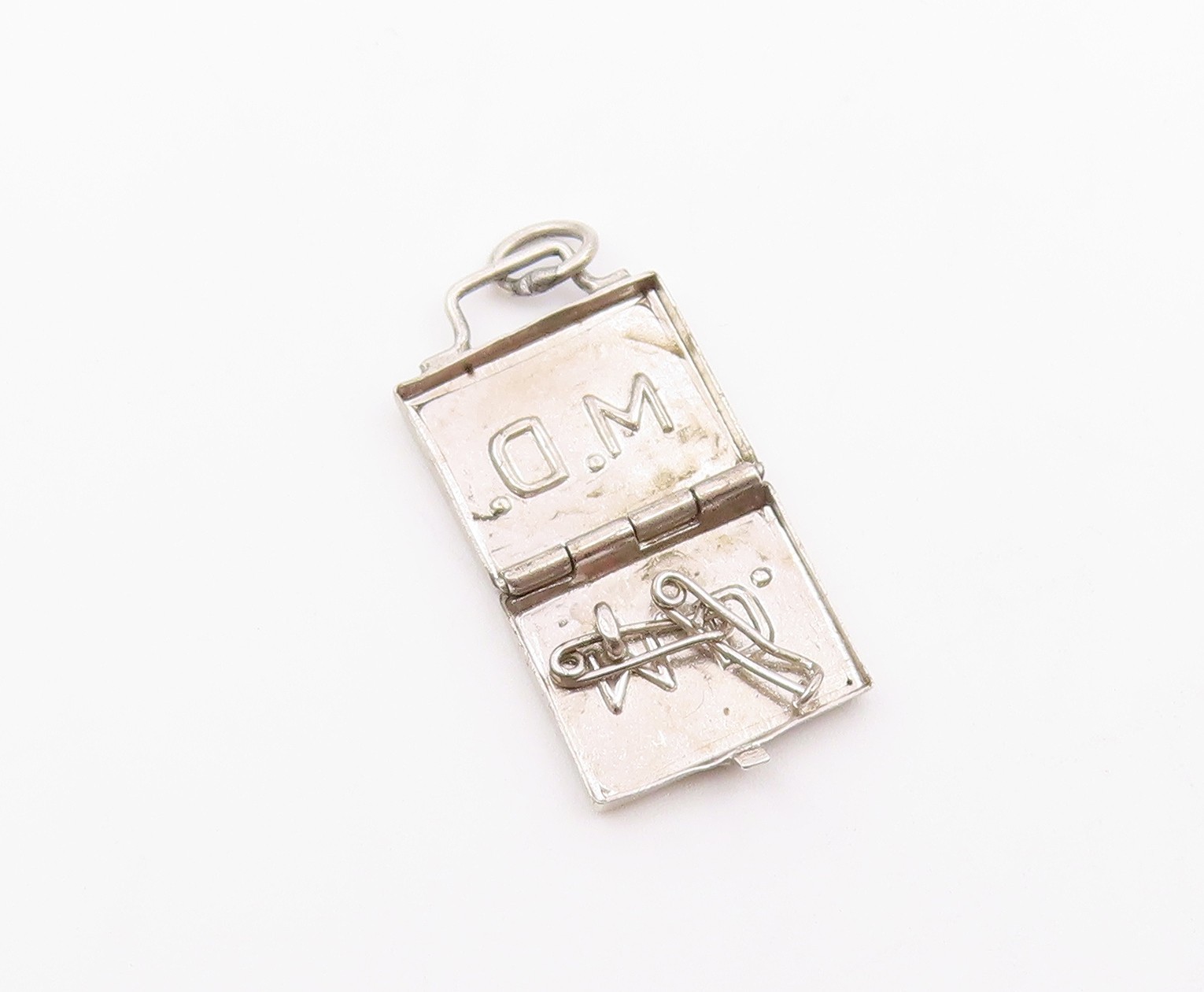 925 Sterling Silver Vintage Safety First Kit Charm Pendant (OPENS) PT21193