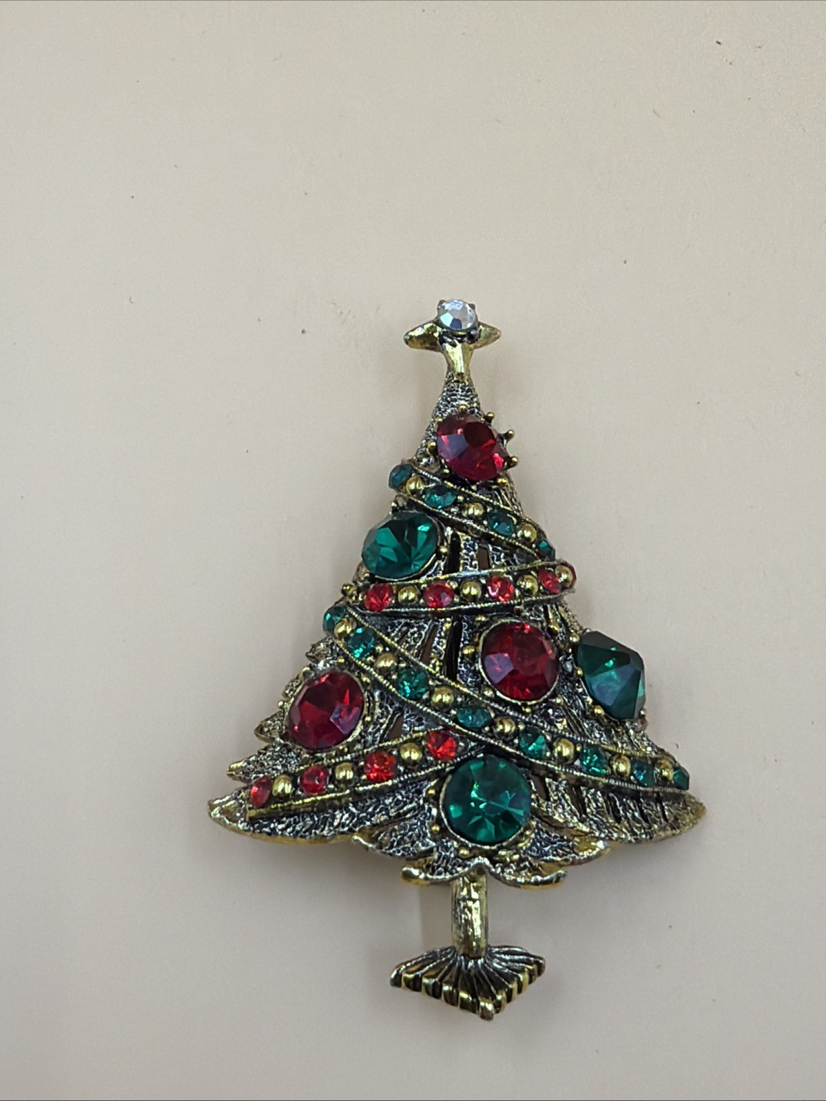 Vintage Hollycraft Christmas tree red green brooch pin collectible Signed