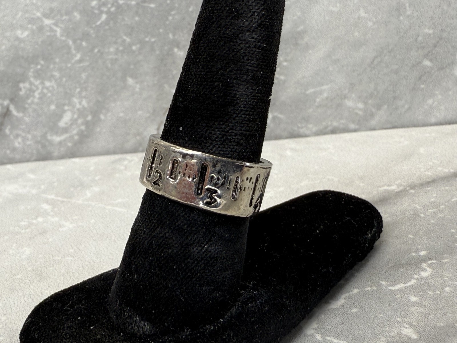 Vintage Silver Tone Tape Measure Ruler Ring Size 7