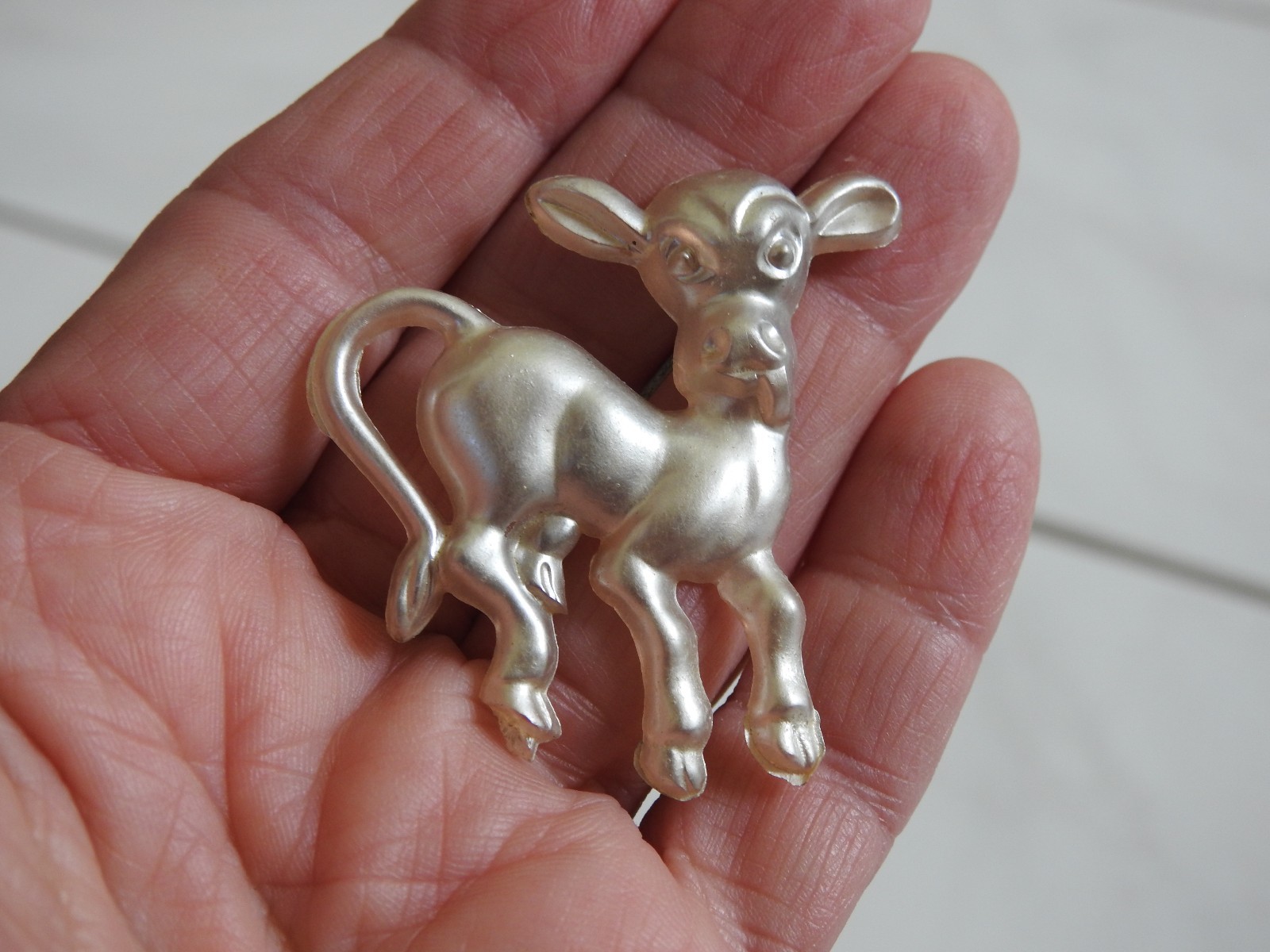 estate silly CALF pin brooch cow tongue out vintage molded plastic