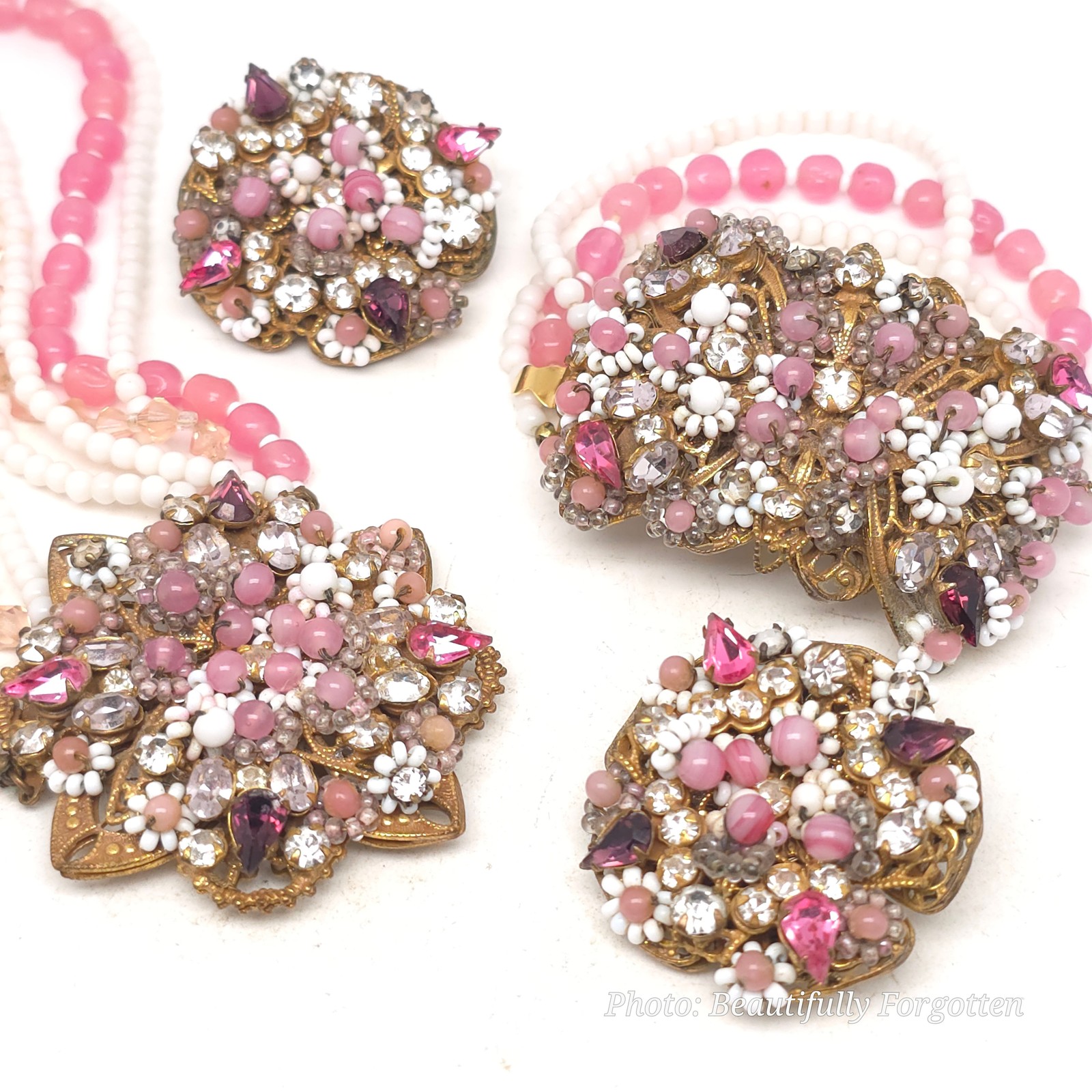 Signed ROBERT 1950s Parure Pink, Purple, White Necklace, Bracelet & Earrings Se