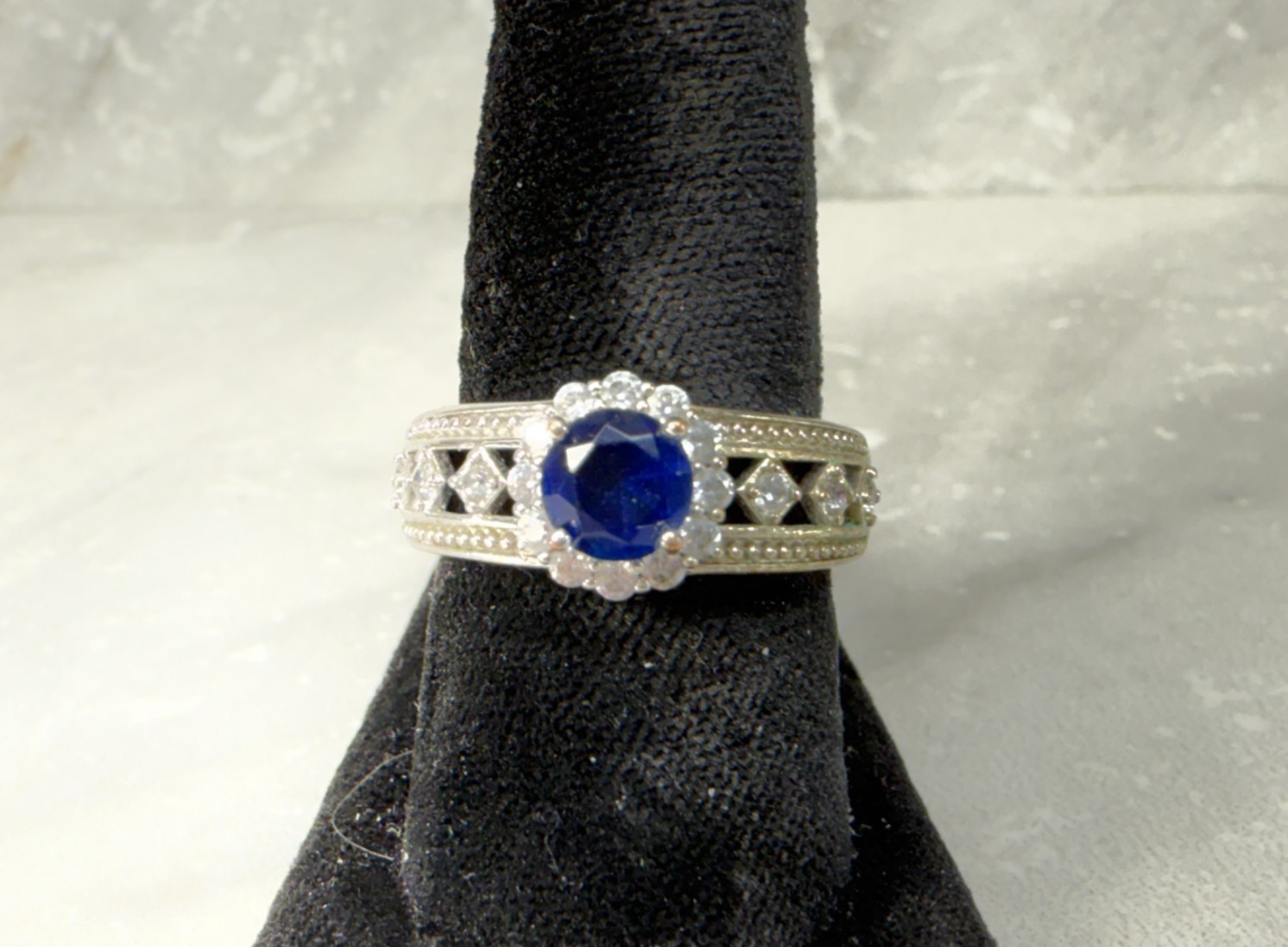 Beautiful Silver Tone Sapphire Blue Crystal Ring Size 7