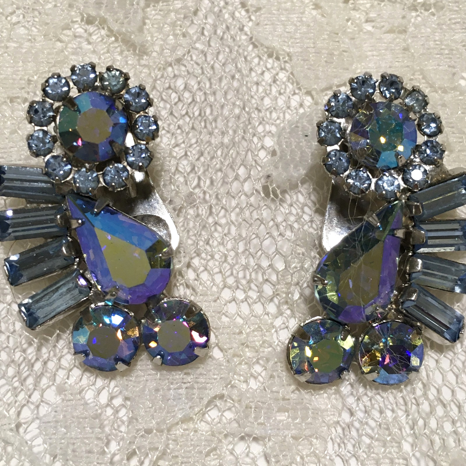 Vintage Blue Rhinestone Earrings Clip Ons Weiss signed Violet Blue AB Retro Glam
