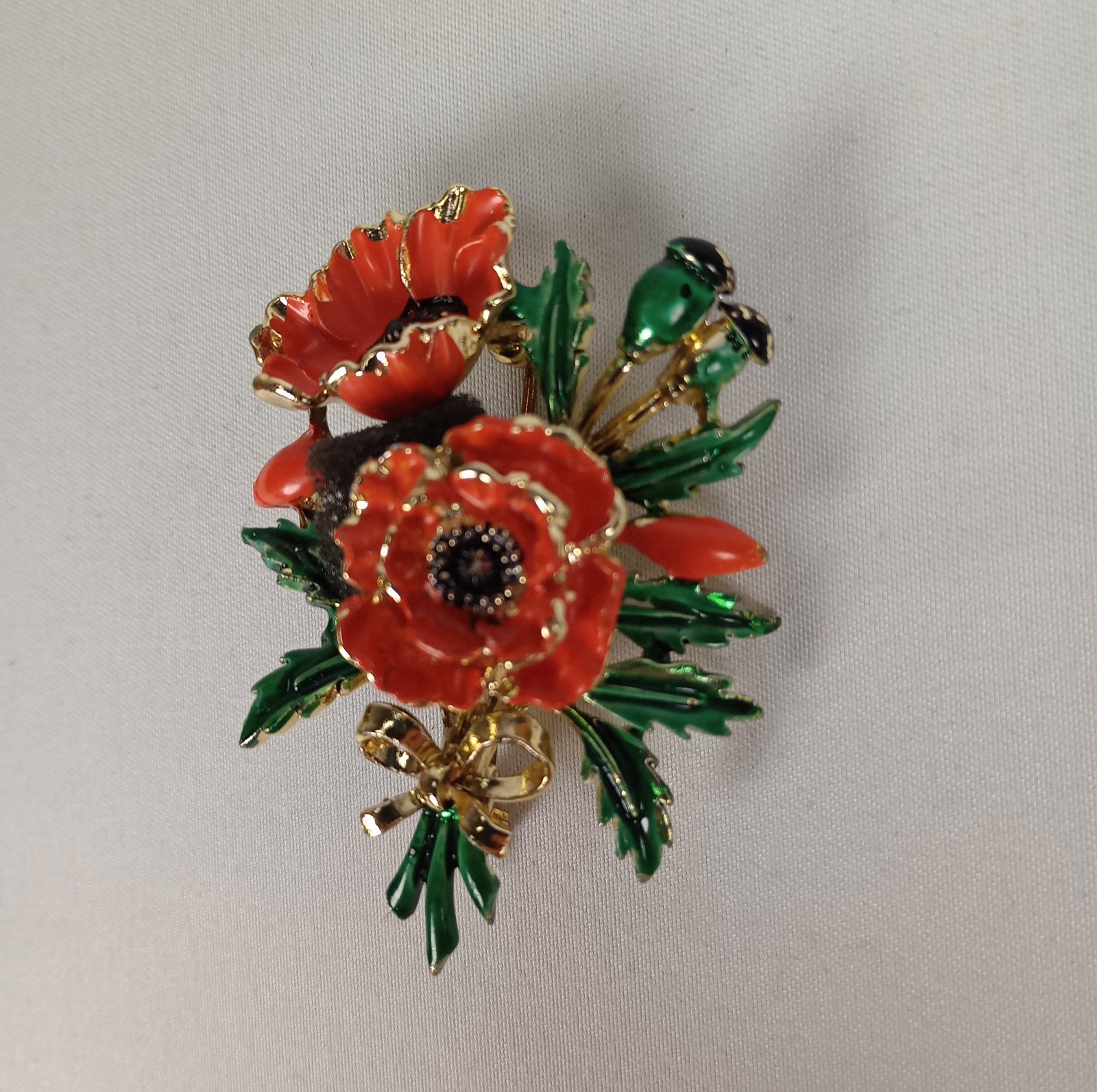 Vintage Exquisite Enamel Poppy Flower Brooch Red Orange Green Gold Tone 2″