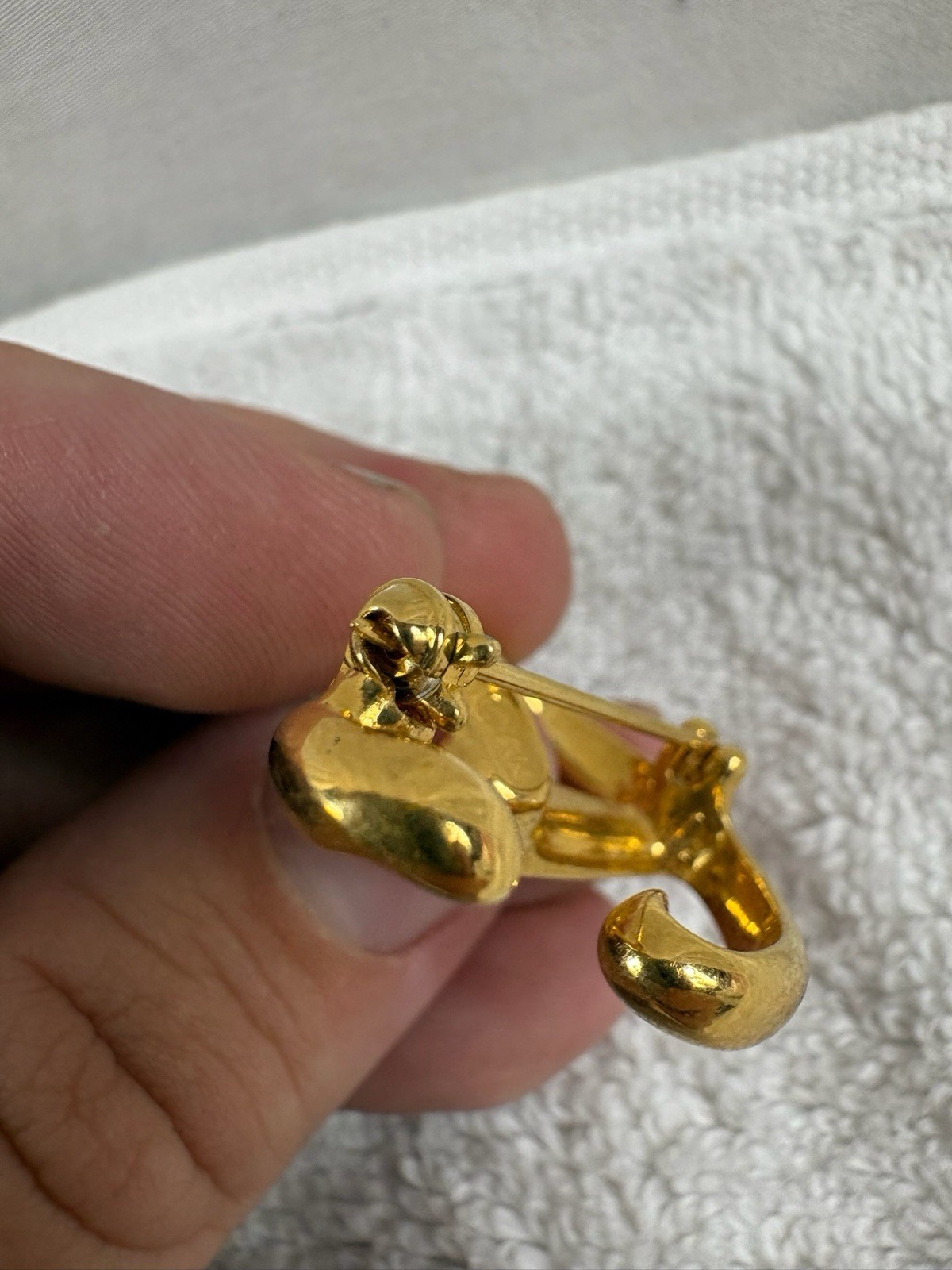 VTG Signed AK Anne Klein Gold Tone Script Letter P Initial Pin Brooch Monogram