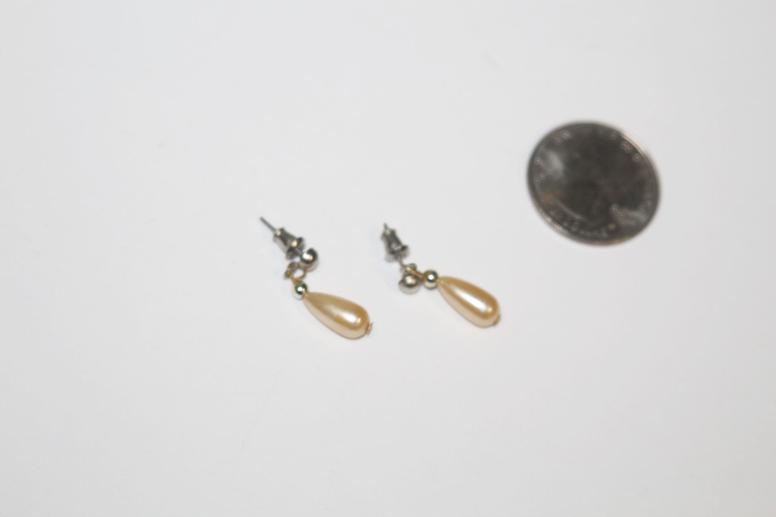 Vintage MCM Gold Tone Teardrop Faux Beige Pearl Costume Post Tension Earring Set