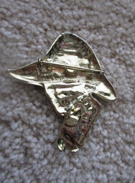 Vintage Torino Lady Portrait Brooch Gold Tone Art Deco Style Woman Hat Pin