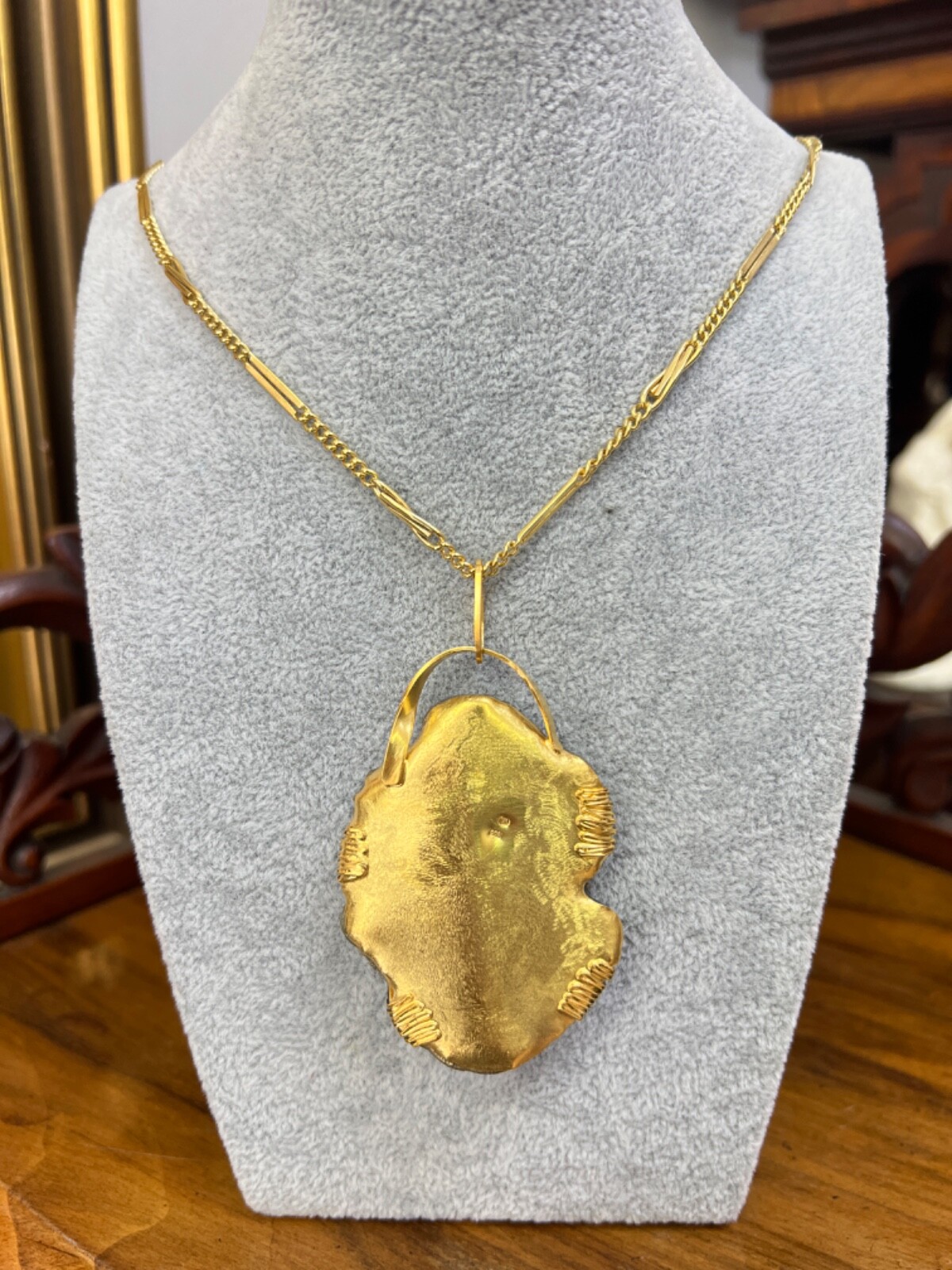 Modernist Gild Gold Neck Pendant Chalcedony Agate Geode Silver Mount Art Frame