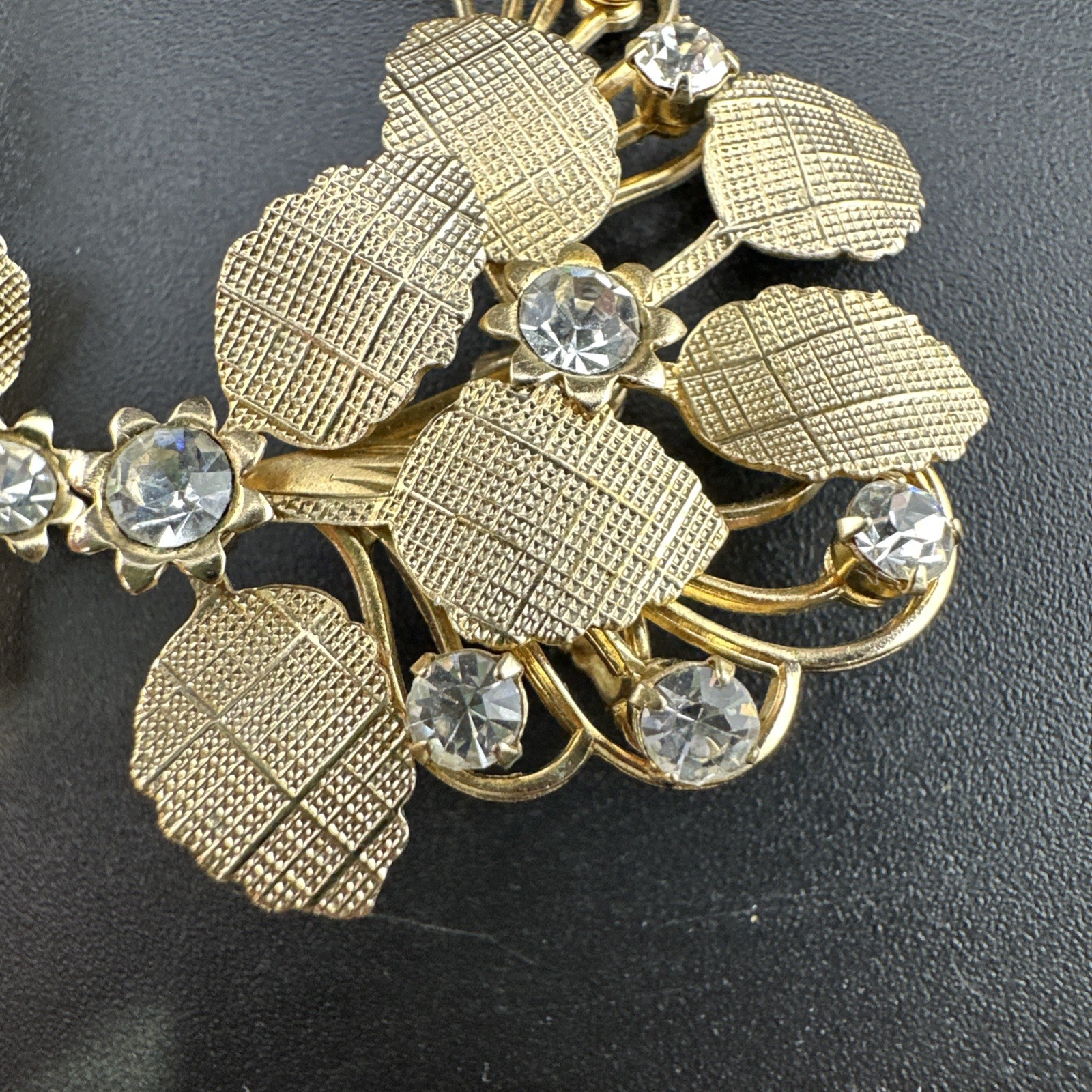 Very Pretty Vintage 1950s Rhinestone Flower Earrings And Brooch Set