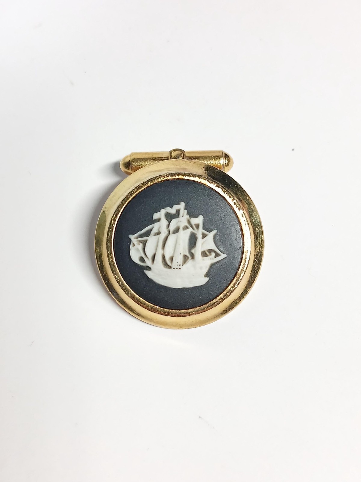 Vintage Wedgwood Black Jasperware Ship Single Cufflink Gold Tone England
