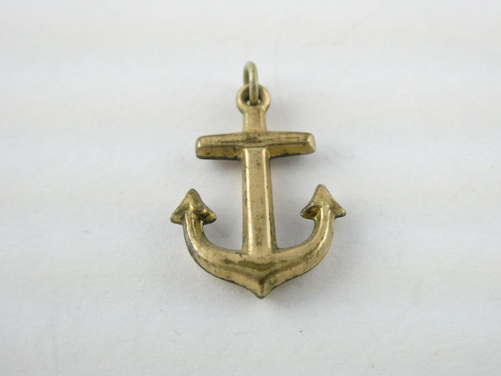 Vintage Unmarked Gold Fill Metal Anchor Pendant Charm .6g .75 Inch Length
