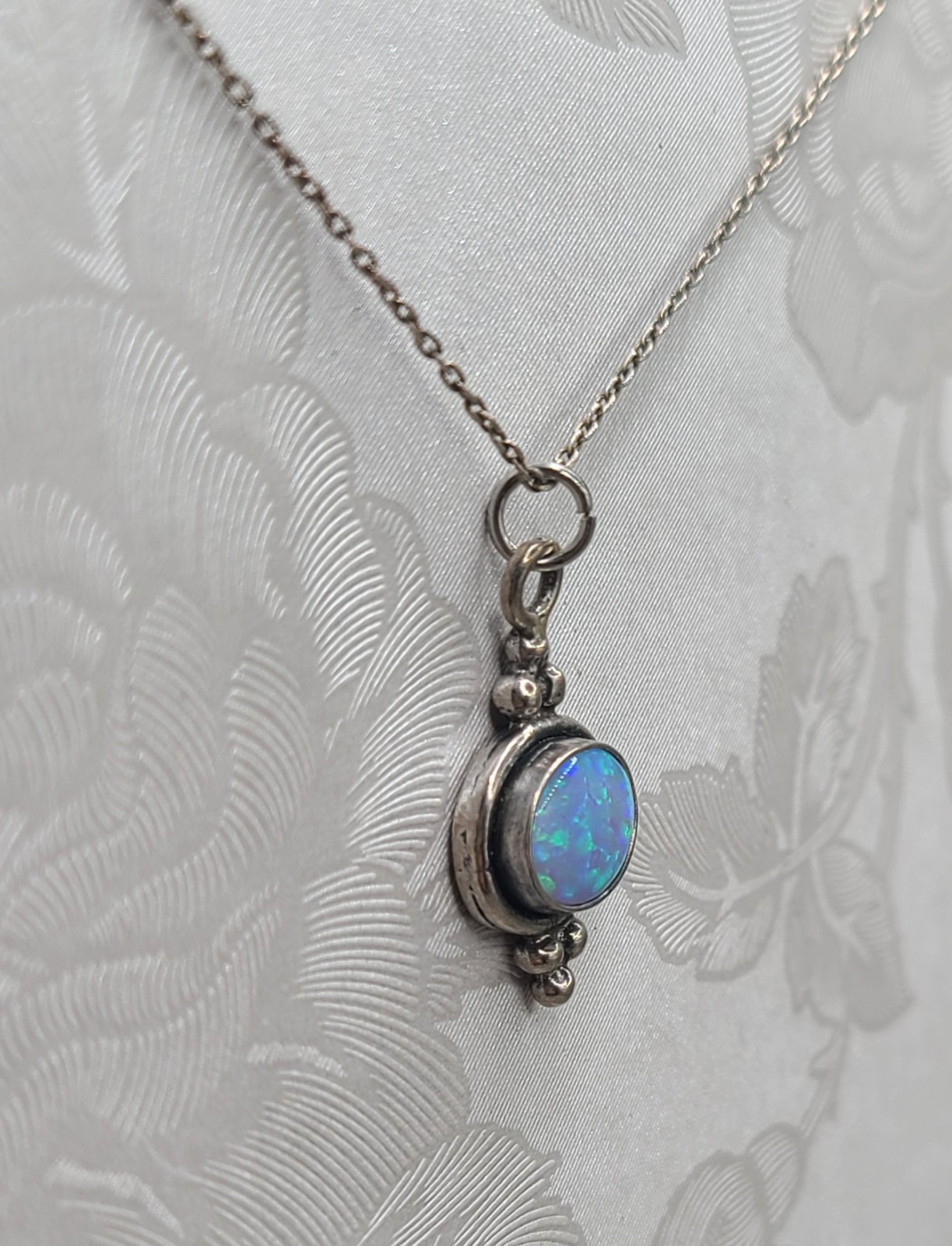 Vintage Sterling Silver 925 Italy Blue Fire Opal Charm Pendant 19″ Necklace