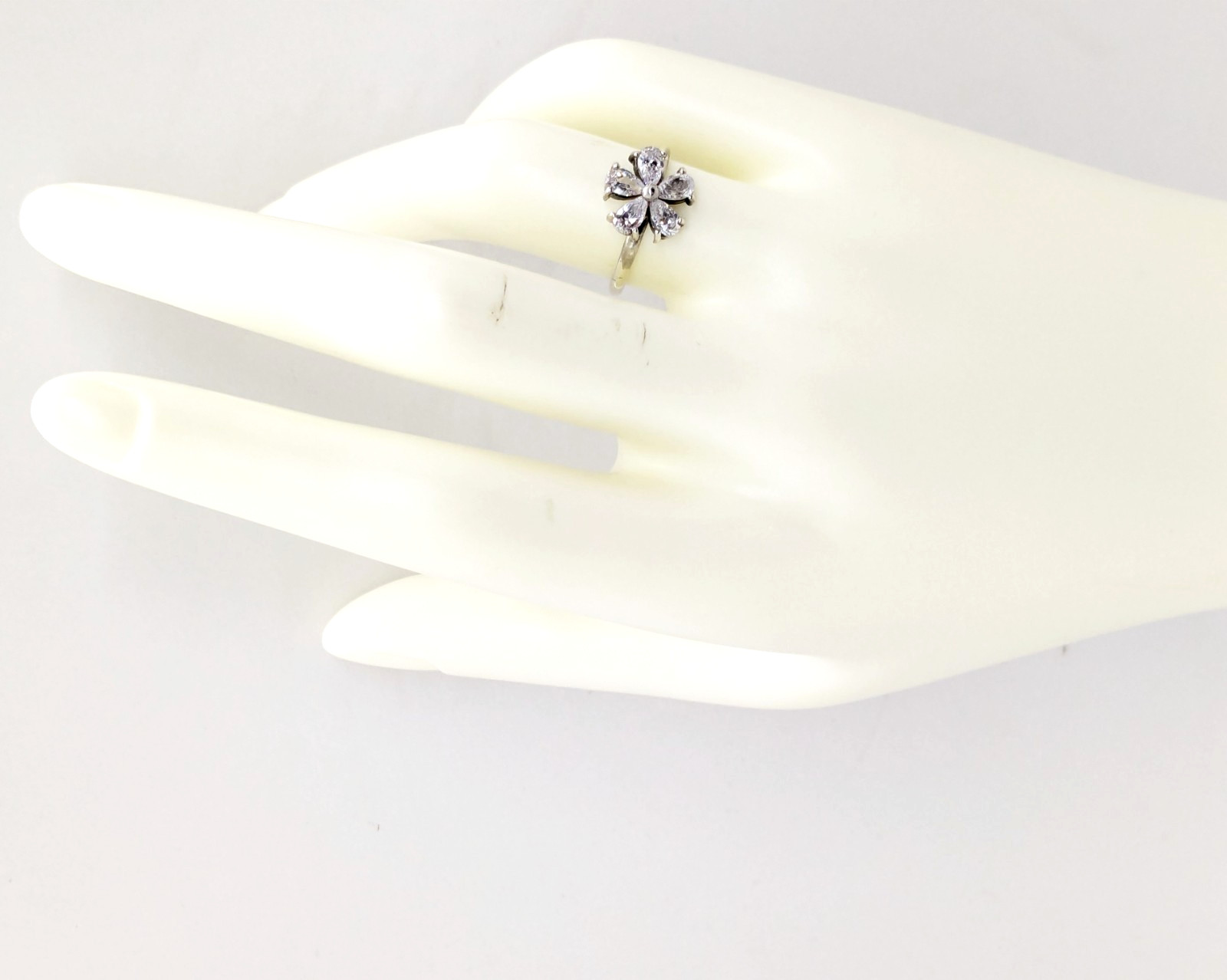 Vintage Elegant RING Silver 925 with Bright Stones -size: 7US (17mm) | UA #111