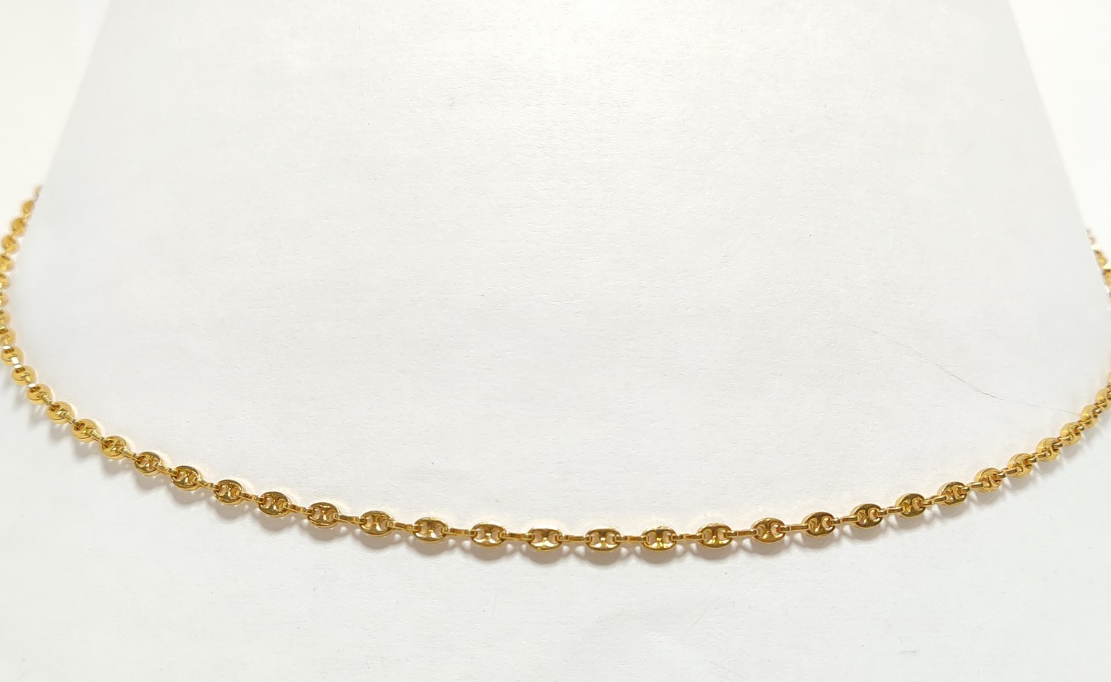 Beautiful Vintage signed MONET 24″ X-Long Gold Tone Chain Link Necklace