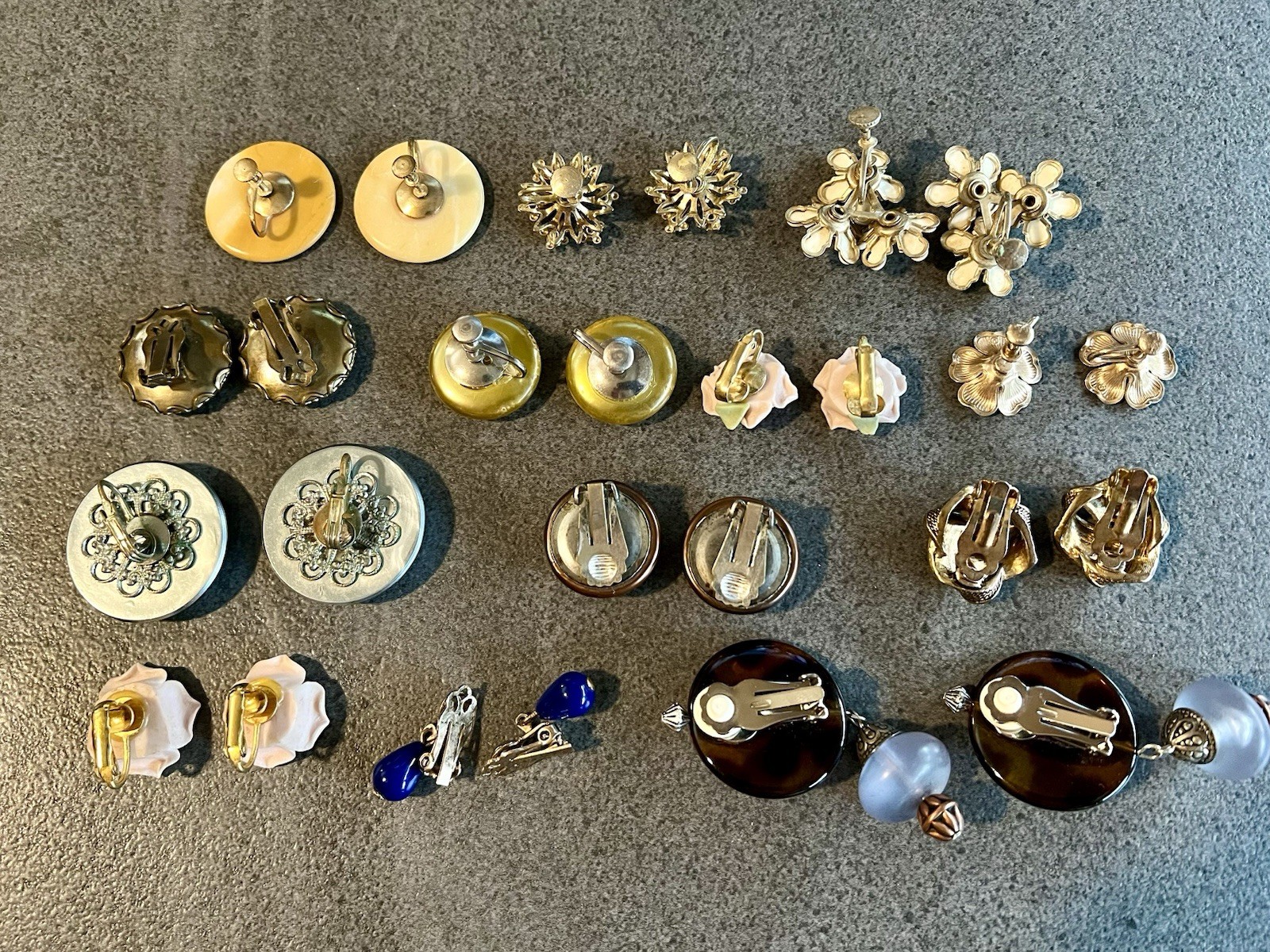 Vintage Costume Jewelry Lot Clip On / Screw Back Earrings 13 Pain