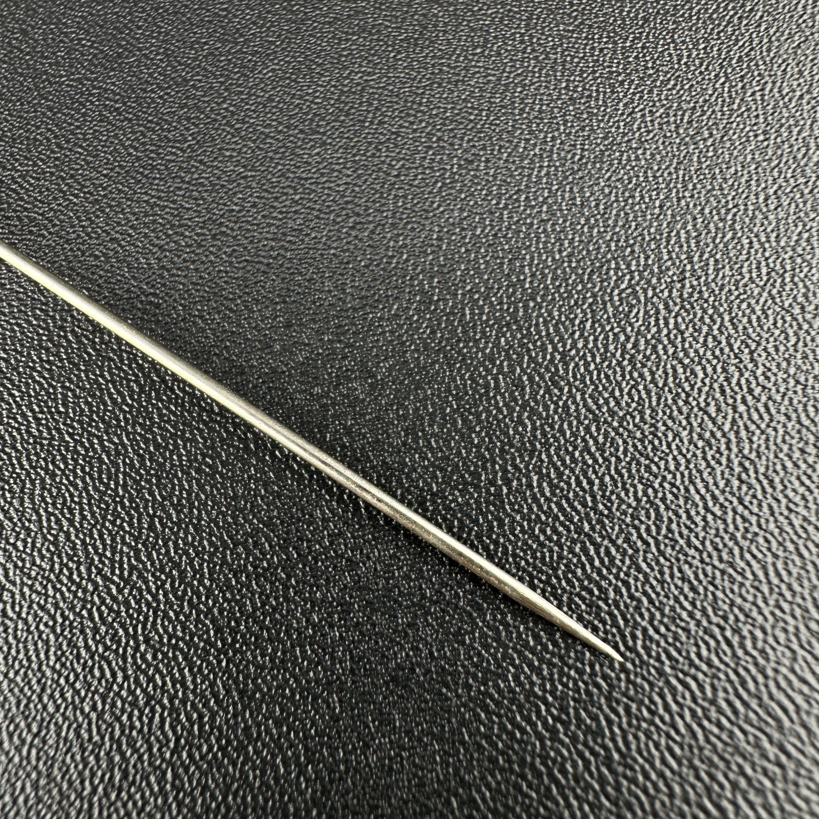Vintage Hat Stick Pin Gold Tone Faux Seed Pearl Cluster Studded Head 4.25″