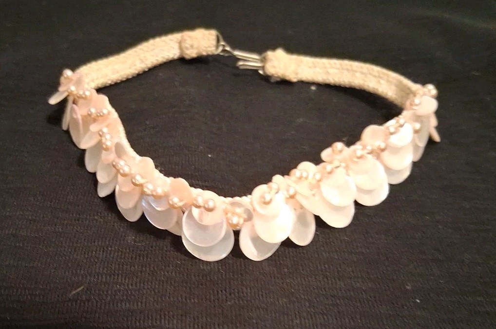 Vintage Mother Of Pearl Discs And Small Pearl Beads Chocker Necklace