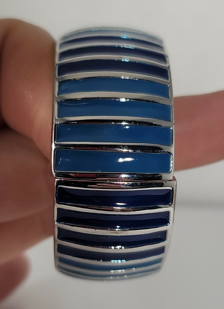 Vintage 6.5 ” Blue Tones Enamel On Silvertone Hinged Cuff Bracelet