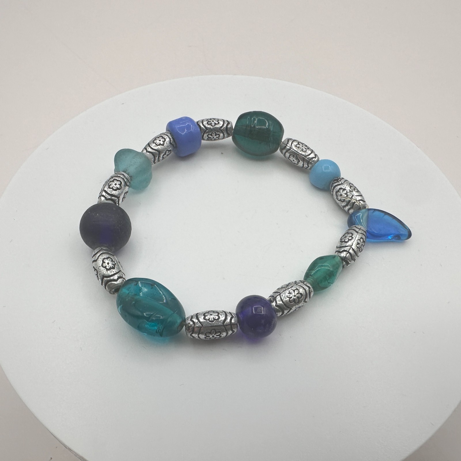 Vintage Y2K Silver Tone Stretch Beaded Bracelet Boho Women’s Classic Jewelry