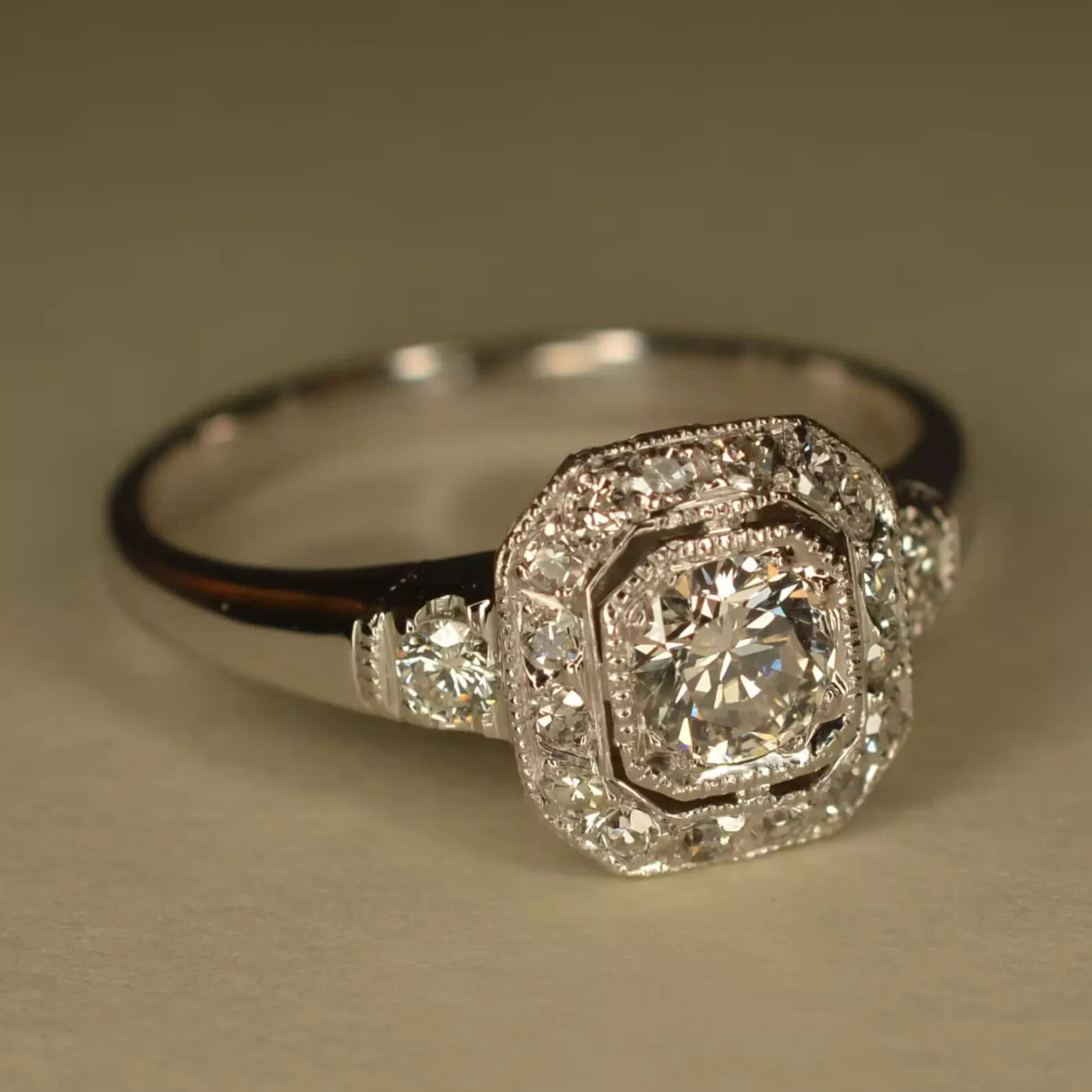 Lab-Created Round Cut 2.0Ct Diamond Ring 925 Silver Halo Engagement Gift Jewelry