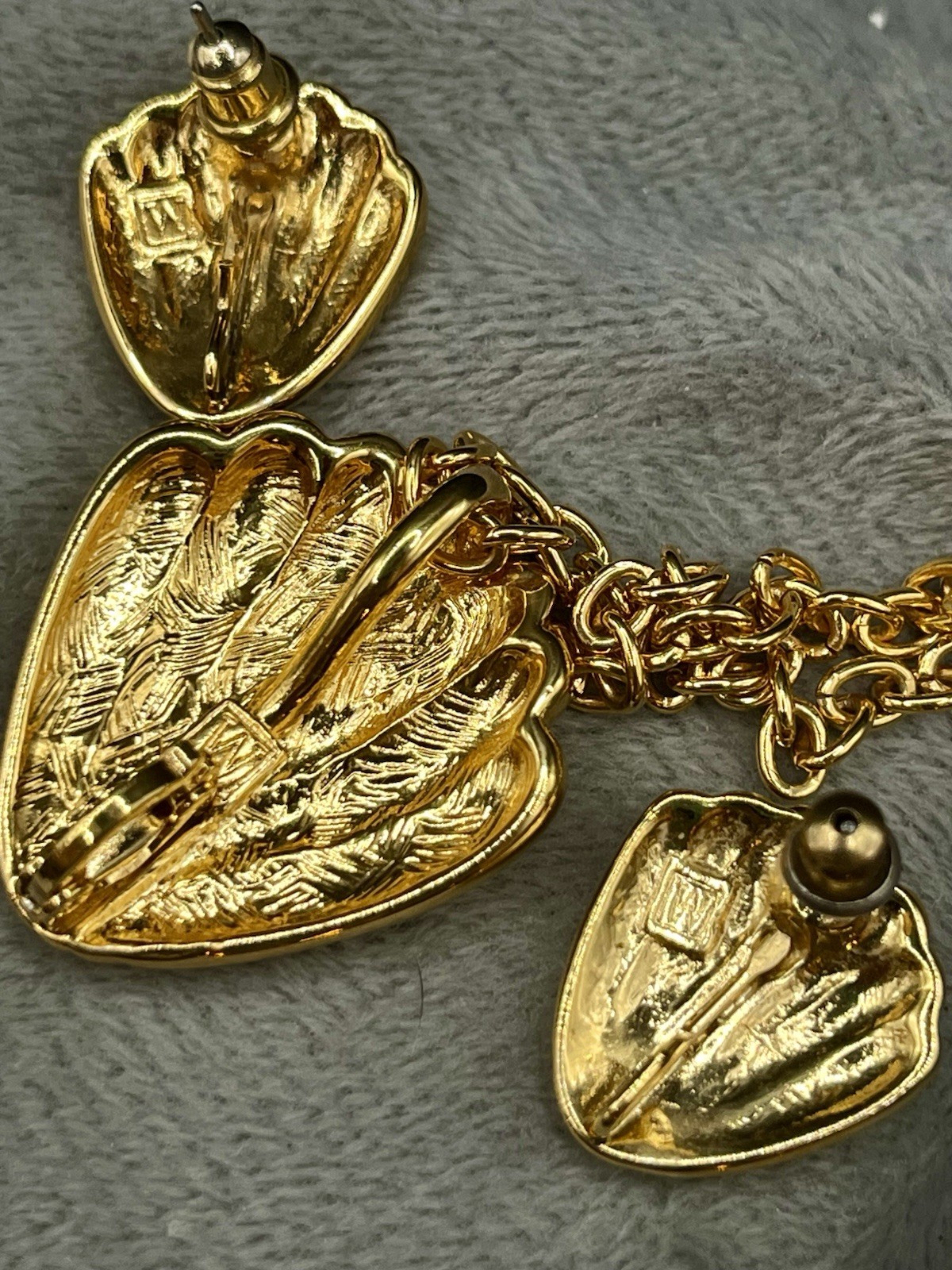 Egyptian style Carved scarab & Gold Tone Shell Interchangeable Necklace Set 12pc