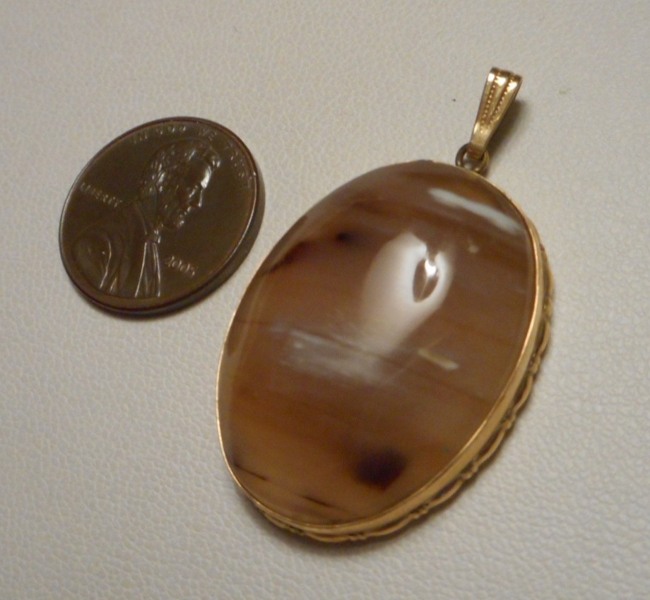 Vintage Gold-Filled Oval Pendant w Mottled Tan White Brown Agate Cabochon