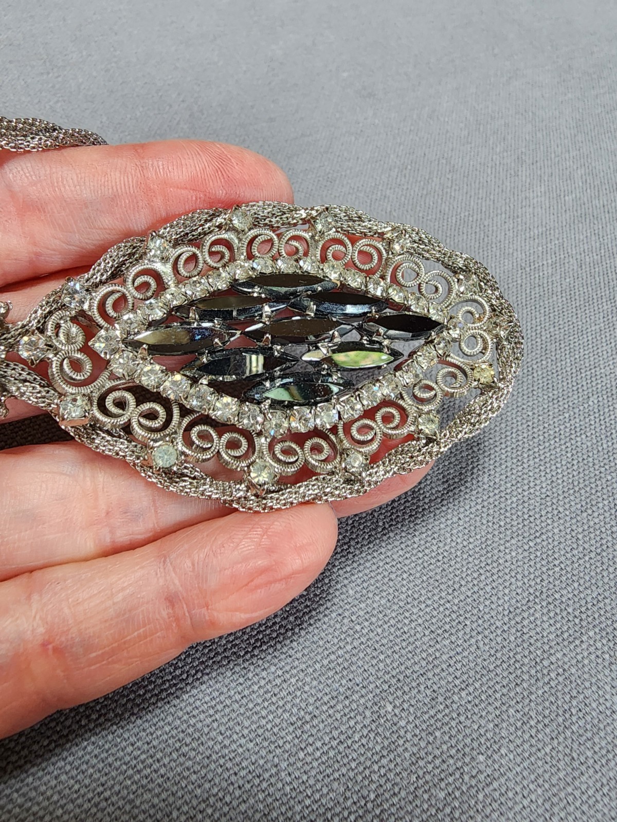Juliana DeLizza Elster Hematite Necklace And Earrings Silvertone Filigree Mesh