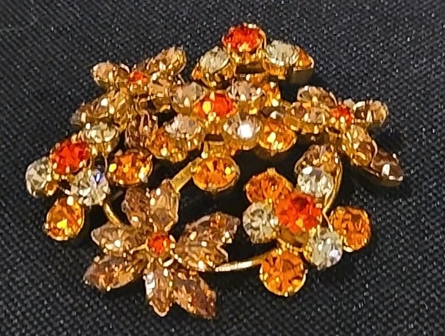 VINTAGE Made In Austria Faux Topaz Citrine Crystal Brooch Pin BRILLIANT!