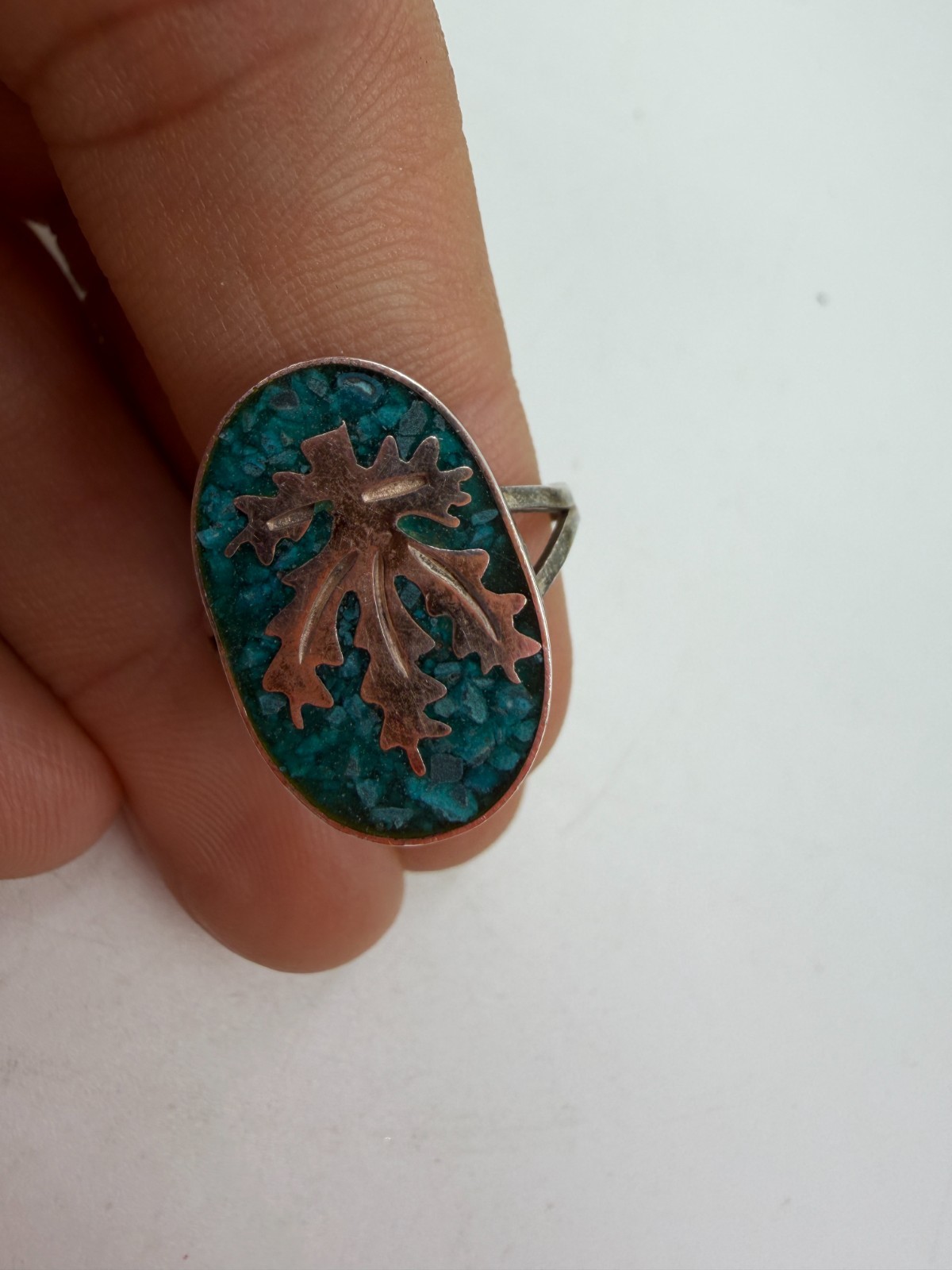 Sterling Silver Ring Vintage Mexico Taxco Turquoise Chip Plant Flat Top Size 6.5