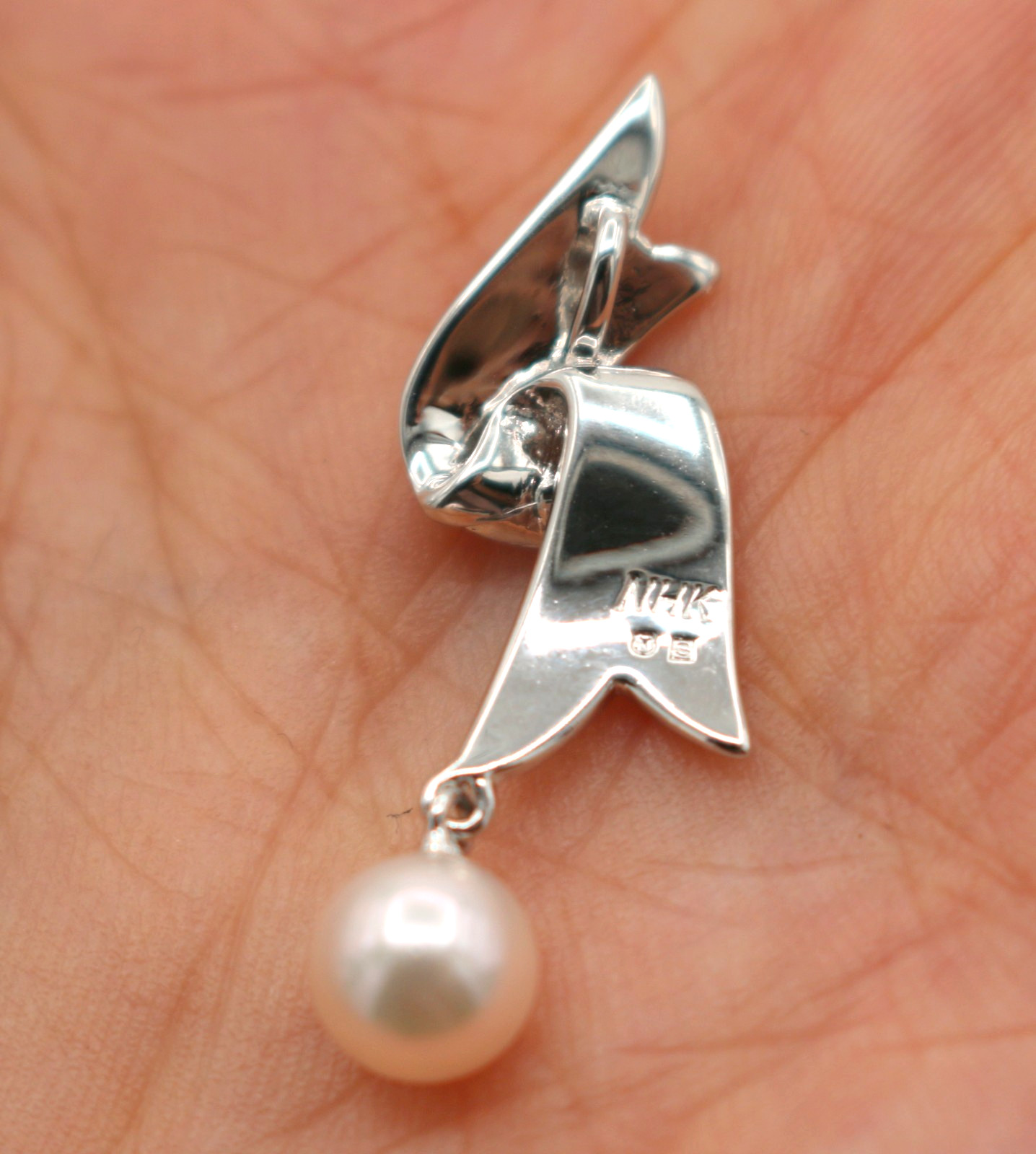 Vintage Mikimoto NHK Ribbon 6.6mm Saltwater Akoya Pearl Sterling Silver Pendant