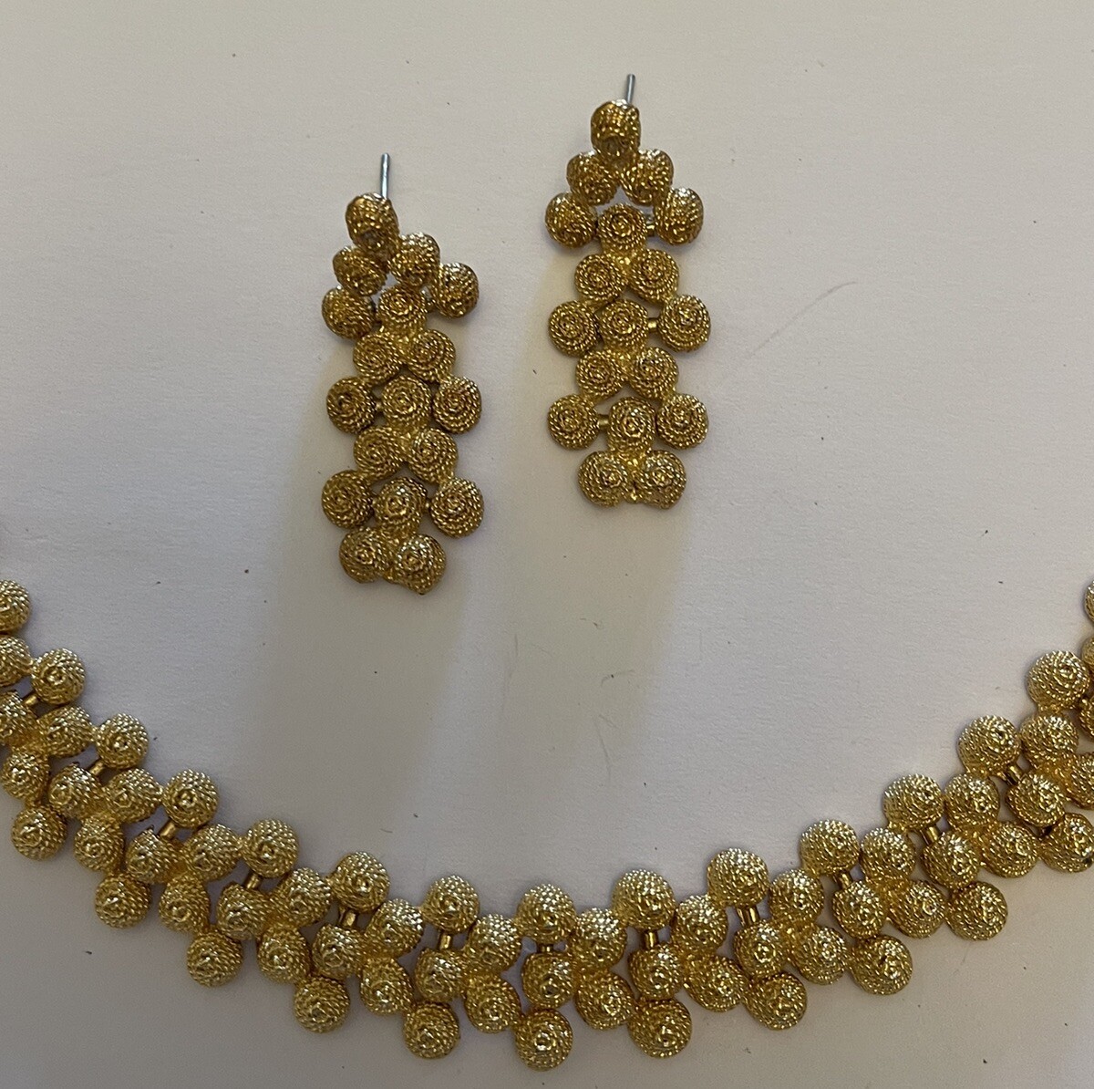 Vintage Goldtone Granulated 1/2” Wide 8” Long Bracelet & Match Drop Earrings 1.5