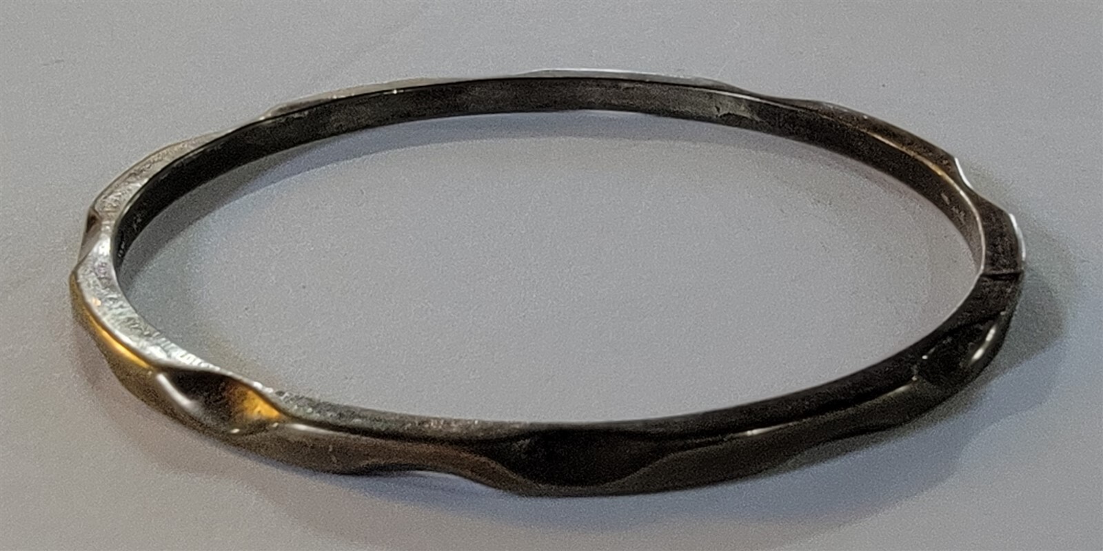 Vintage Beautiful Sterling Silver 925 Mexico Bangle Bracelet Tarnished