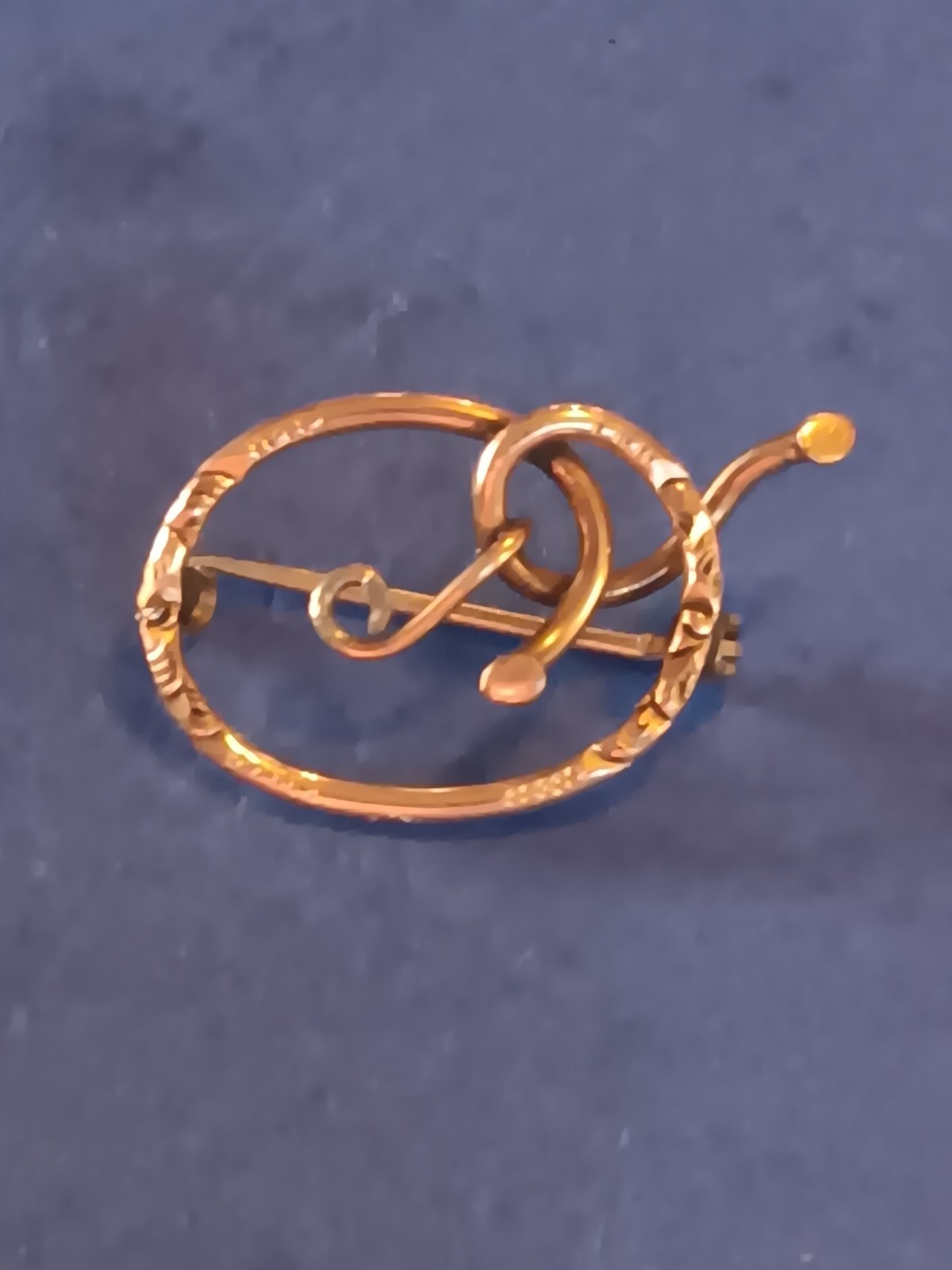 Vintage Gold Filled (Unmarked ) brooch