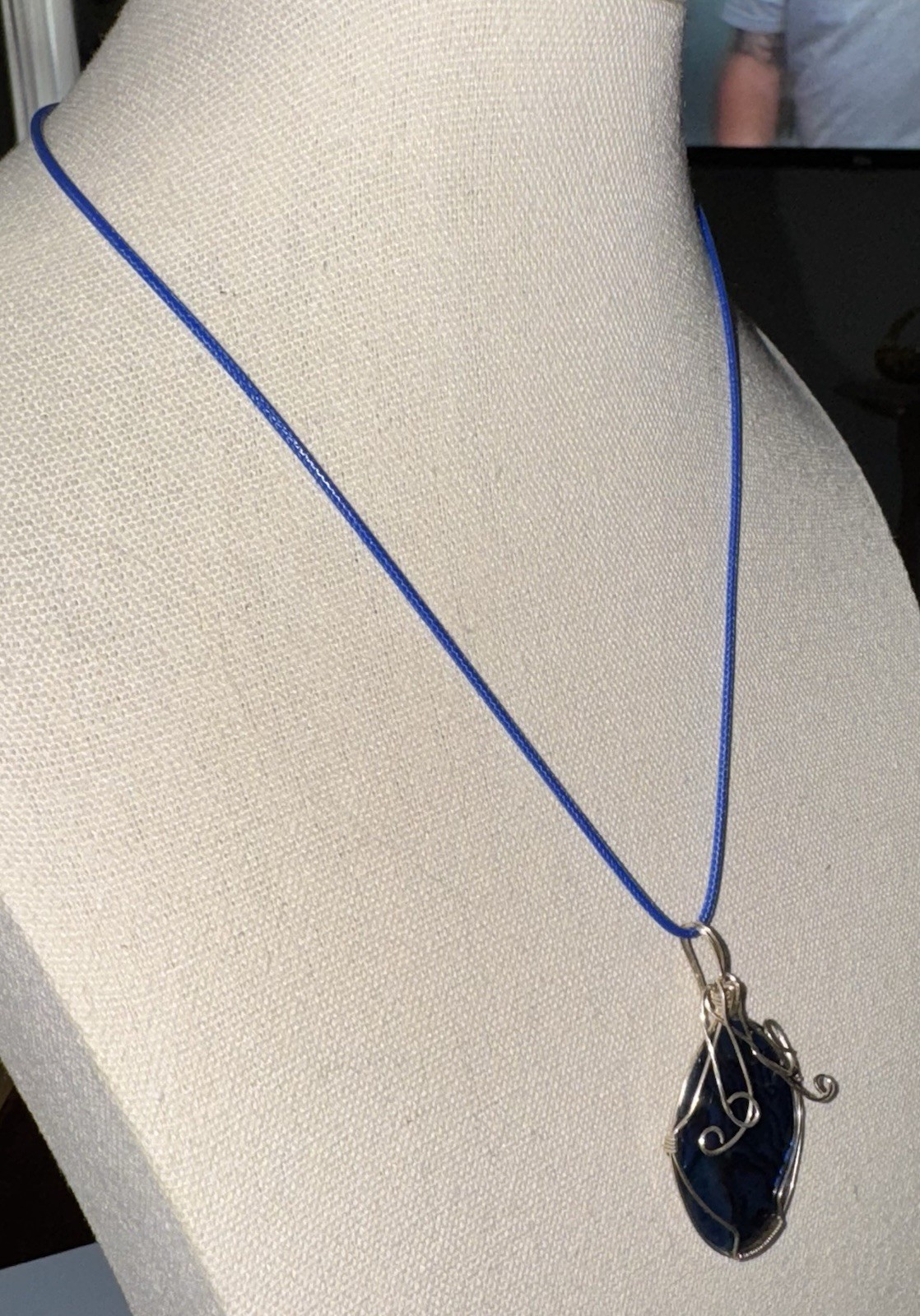 Vintage Sterling Silver Wire Blue Abalone Paua Shell Pendant On Cord Necklace