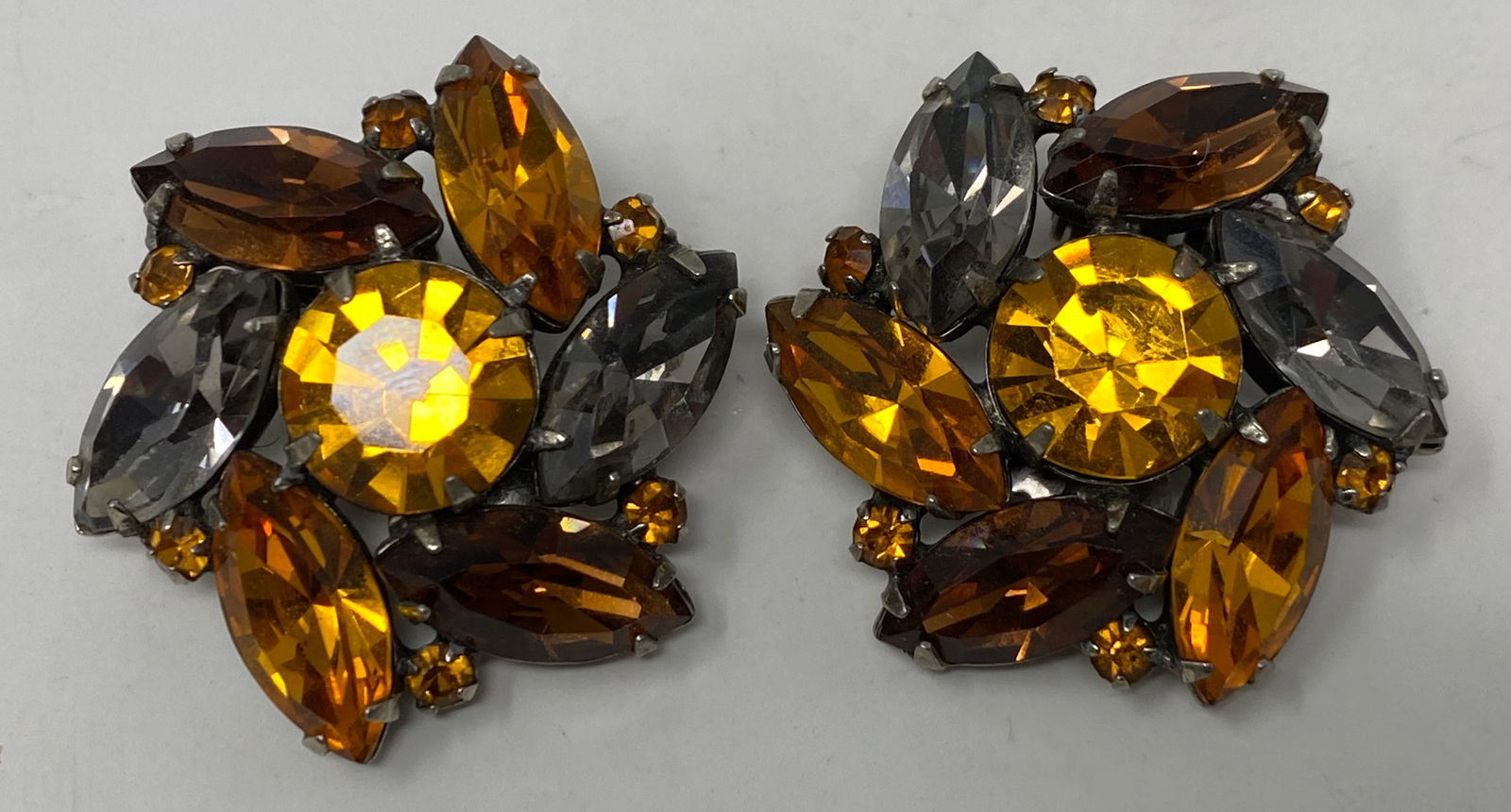 Art Deco Fantastic Vintage Signed Vogue Sparkly Topaz Rhinestone Clip Earrings