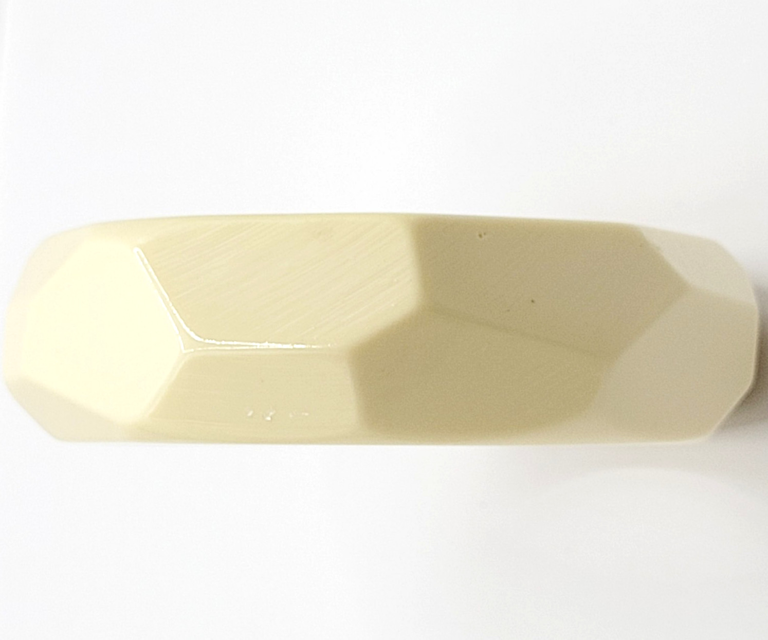 Vanilla Cream Off White Odd Angle Facet Acrylic Chunky 1980s Bangle Bracelet