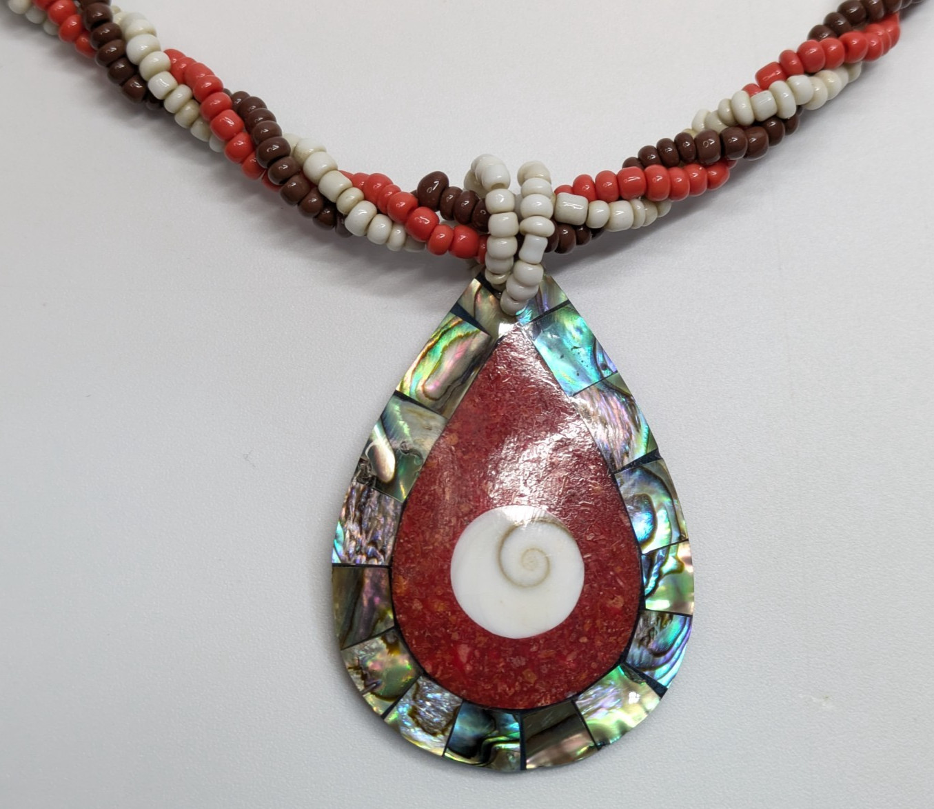 VTG Red White Brown Twisted Beaded 18.5″ Necklace Abalone Shell Inlay Boho