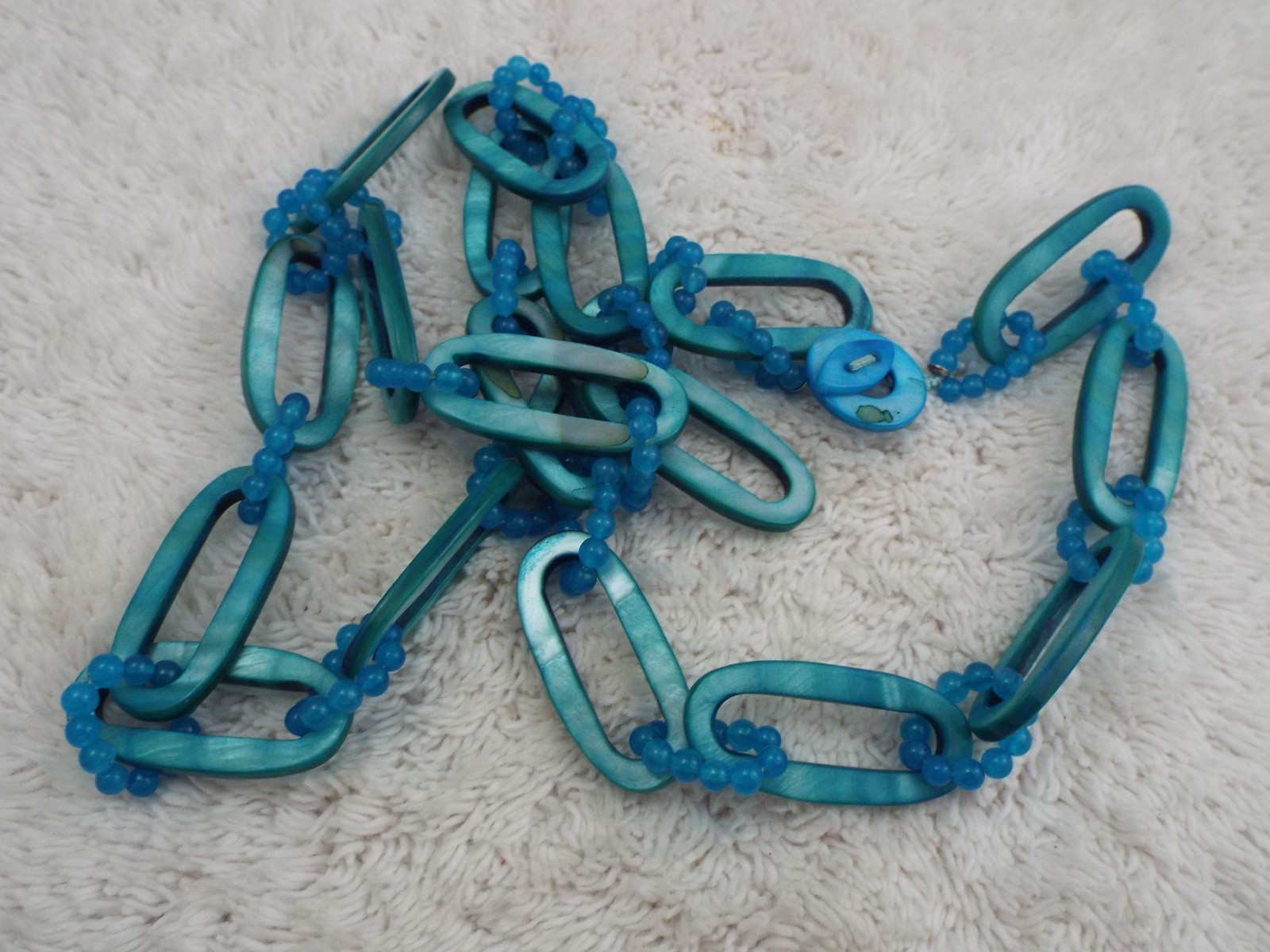 Blue Glass Mini Bead and Shell Ring Link Necklace (B29)