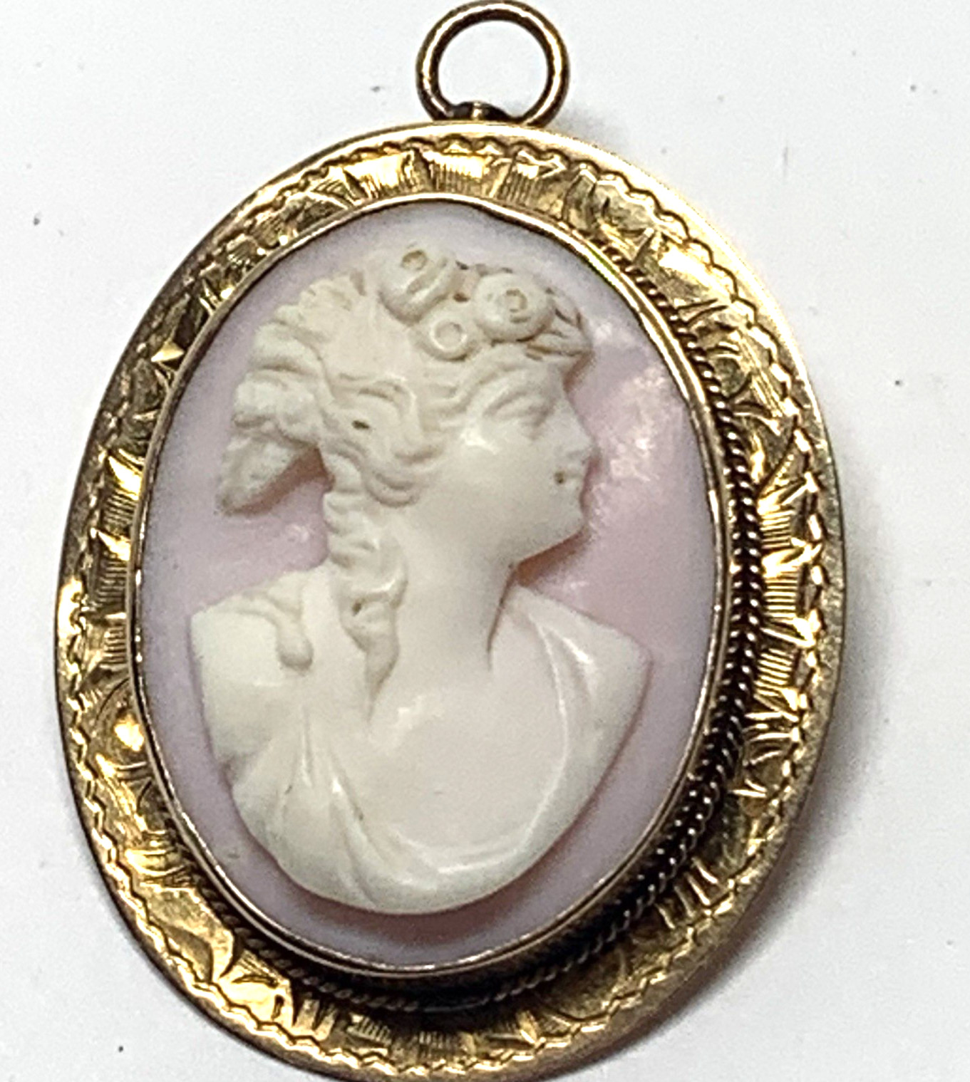 Vintage 10k Gold Right Facing Hand Carved Cameo Brooch Pin Pendant