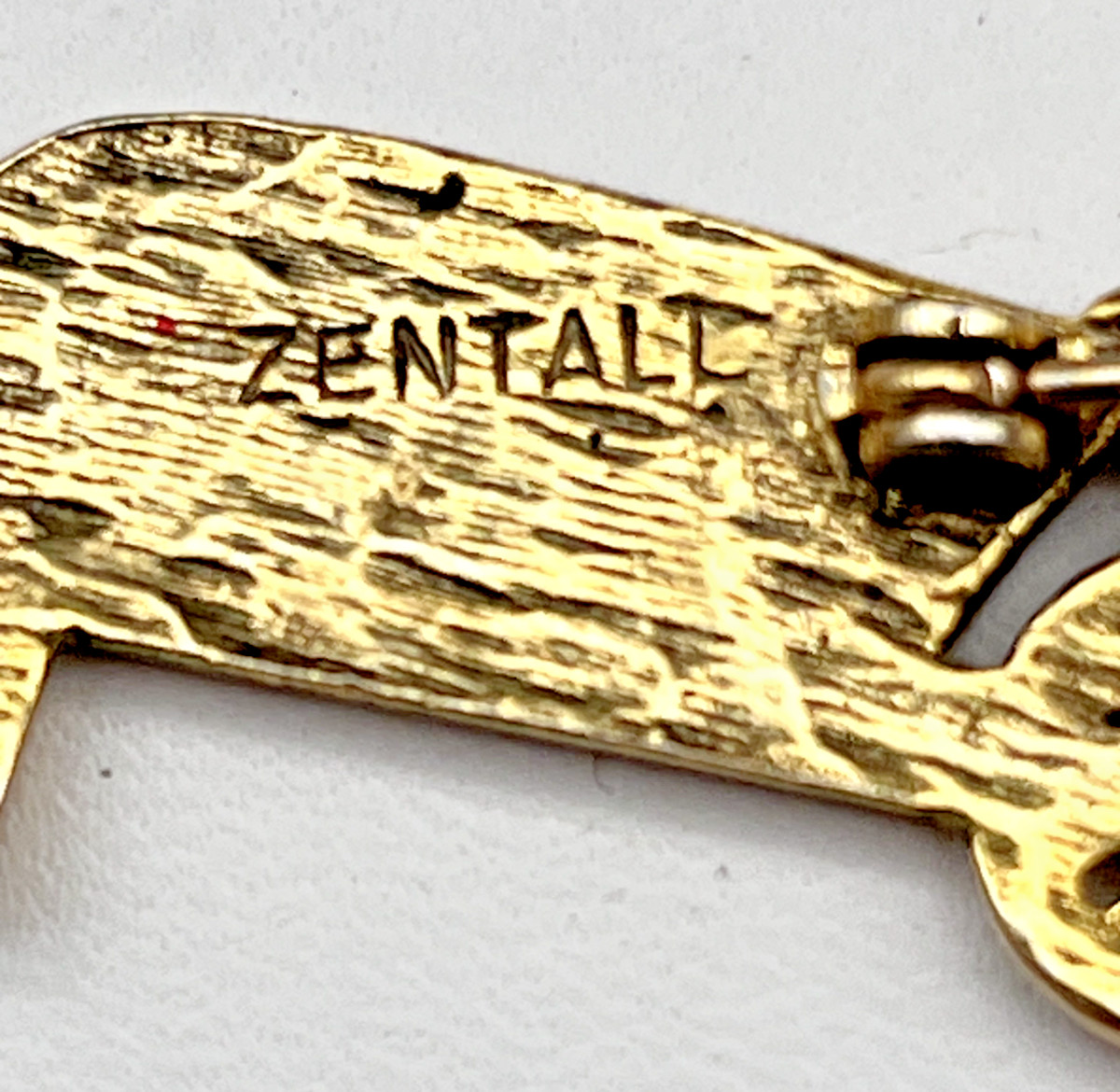 Vintage Designer Signed Robert ZENTALL Wheel Barrow Cart Gold Tone Brooch – NY